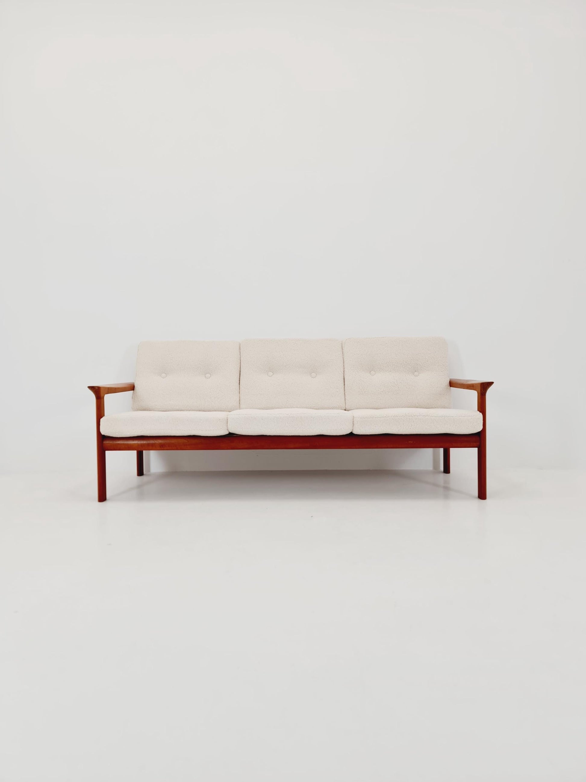Mid century easy lounge couch by Sven ellekaer for komfort teak , 1960s