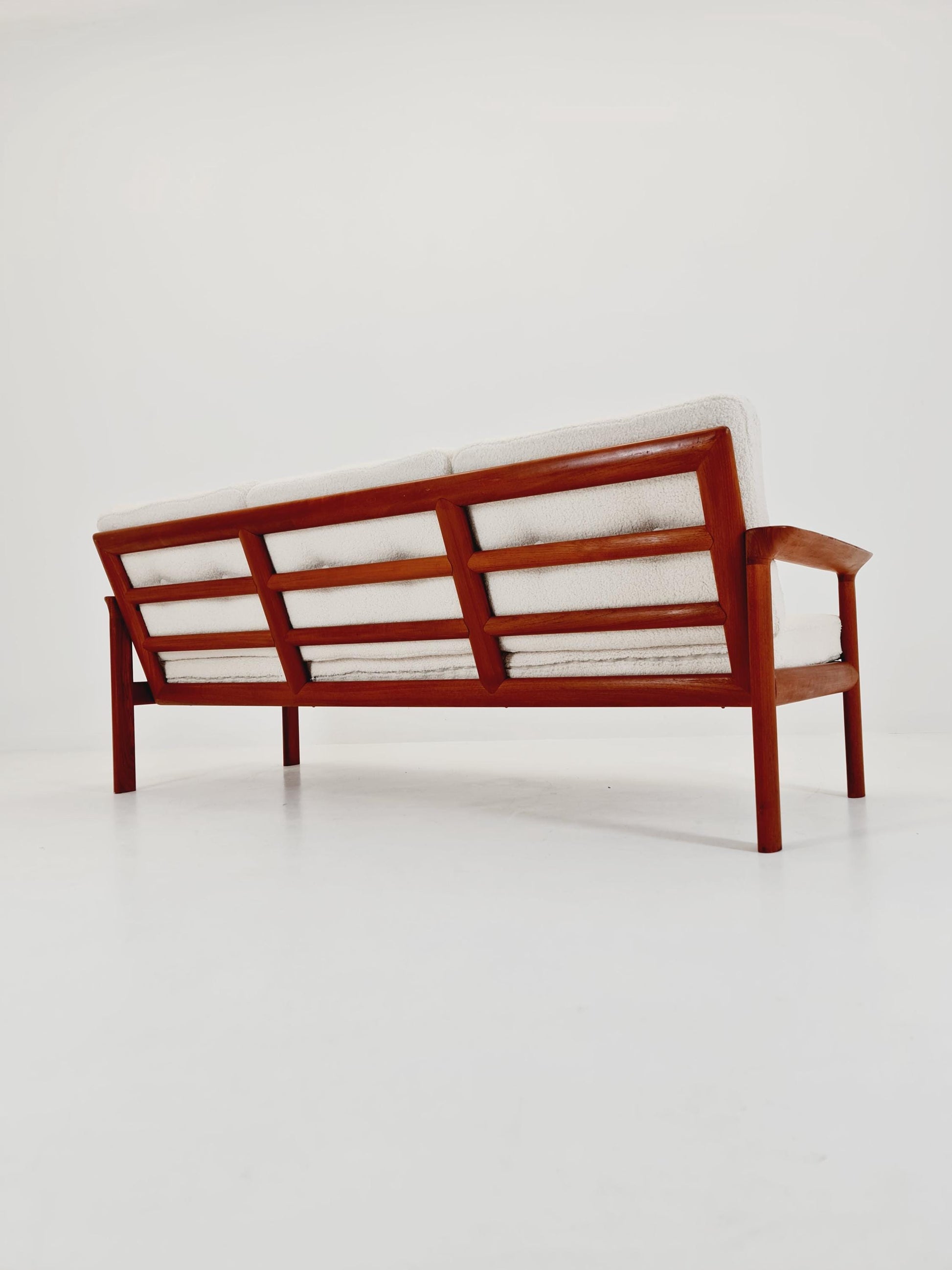 Mid century easy lounge couch by Sven ellekaer for komfort teak , 1960s
