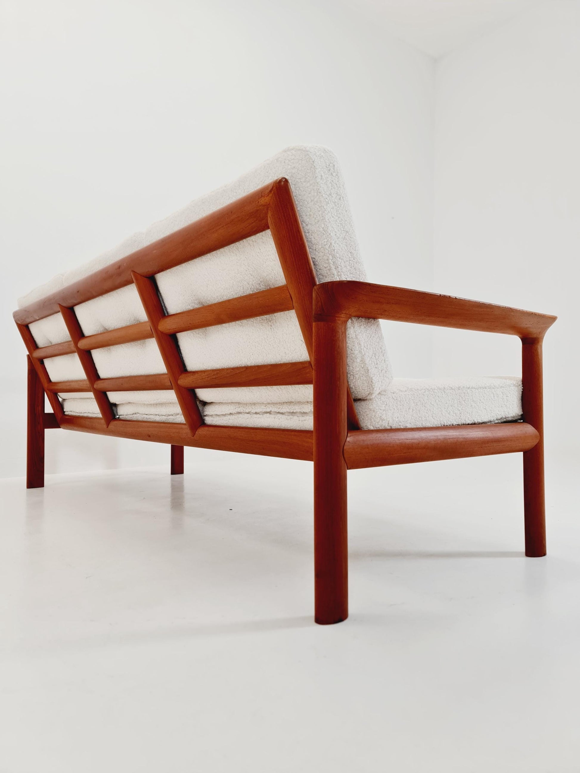 Mid century easy lounge couch by Sven ellekaer for komfort teak , 1960s