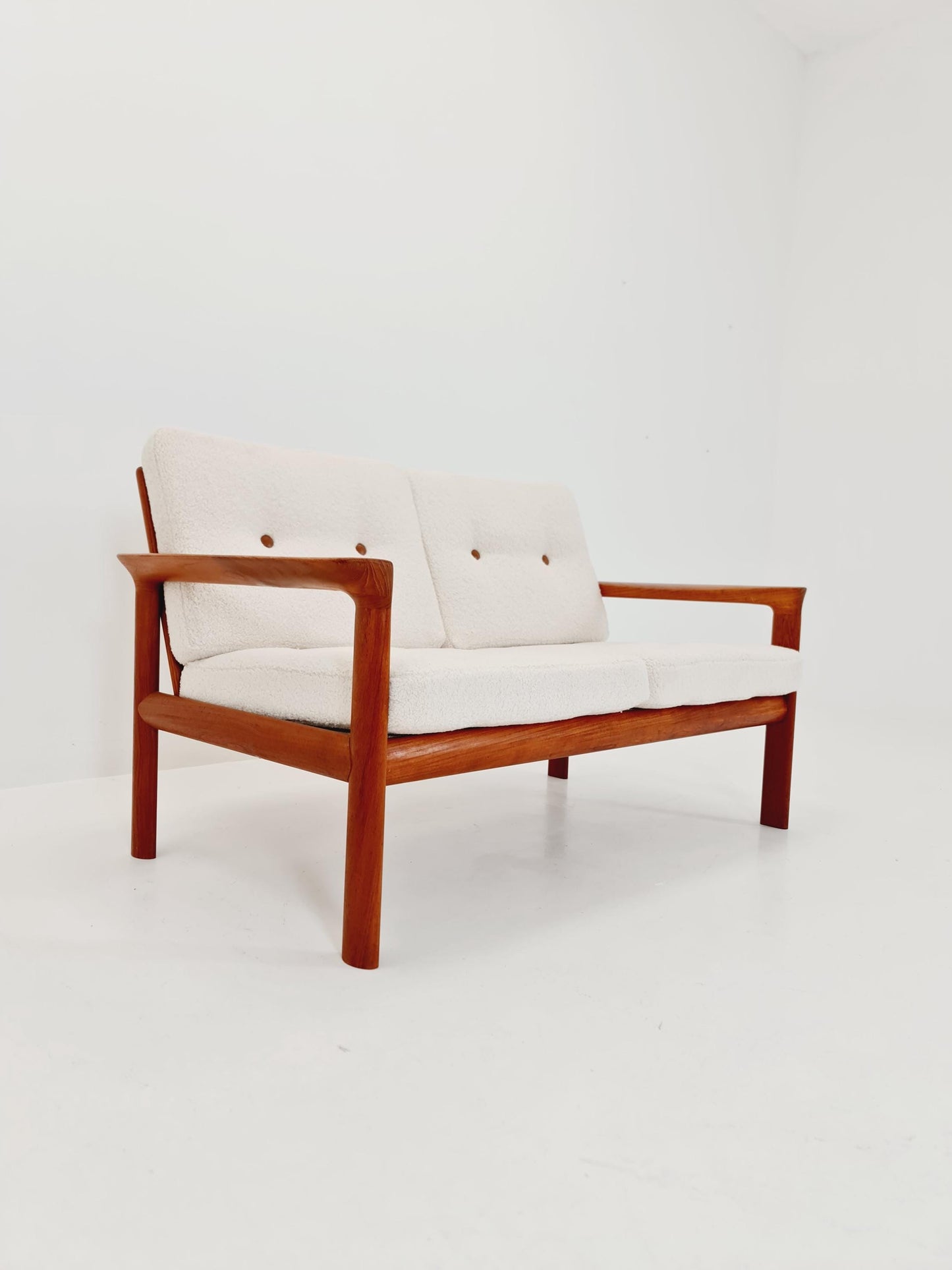 Mid century easy lounge couch by Sven ellekaer for komfort teak , 1960s