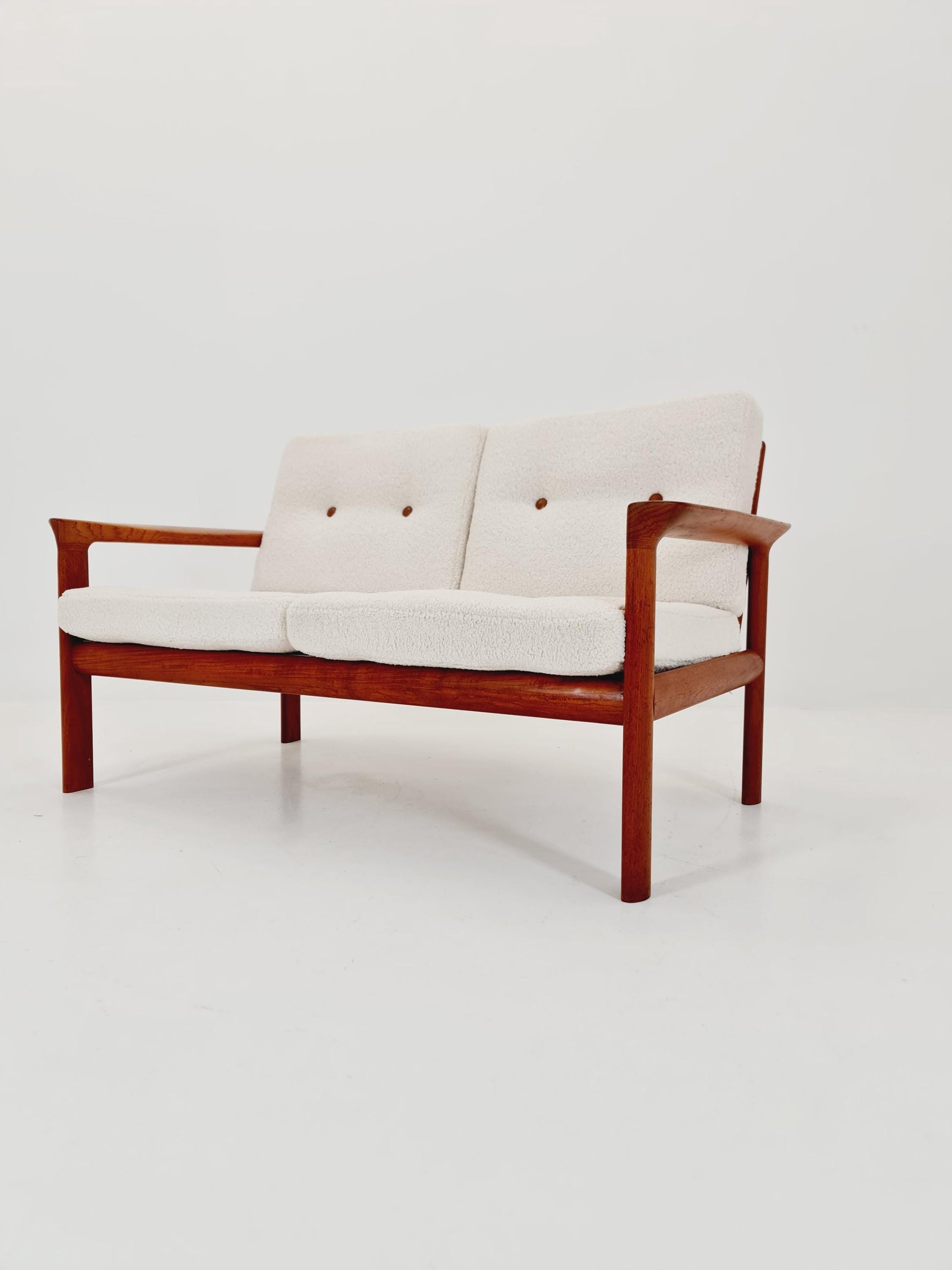Mid century easy lounge couch by Sven ellekaer for komfort teak , 1960s