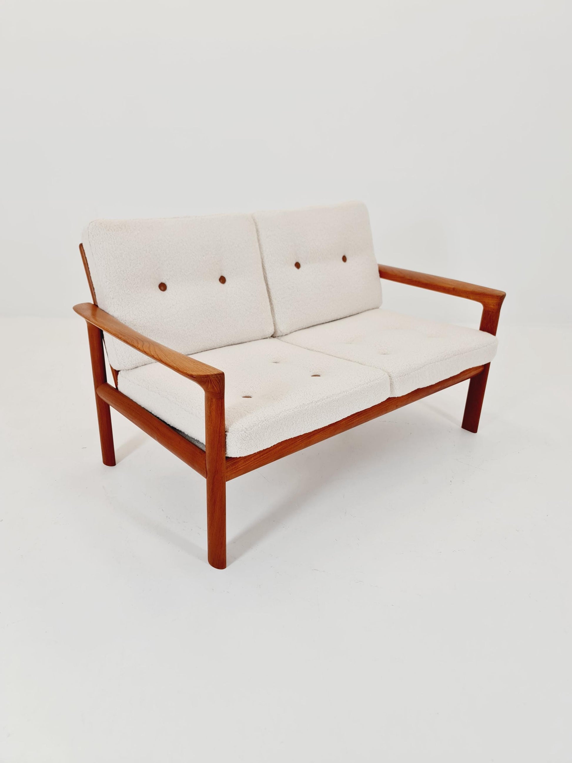 Mid century easy lounge couch by Sven ellekaer for komfort teak , 1960s