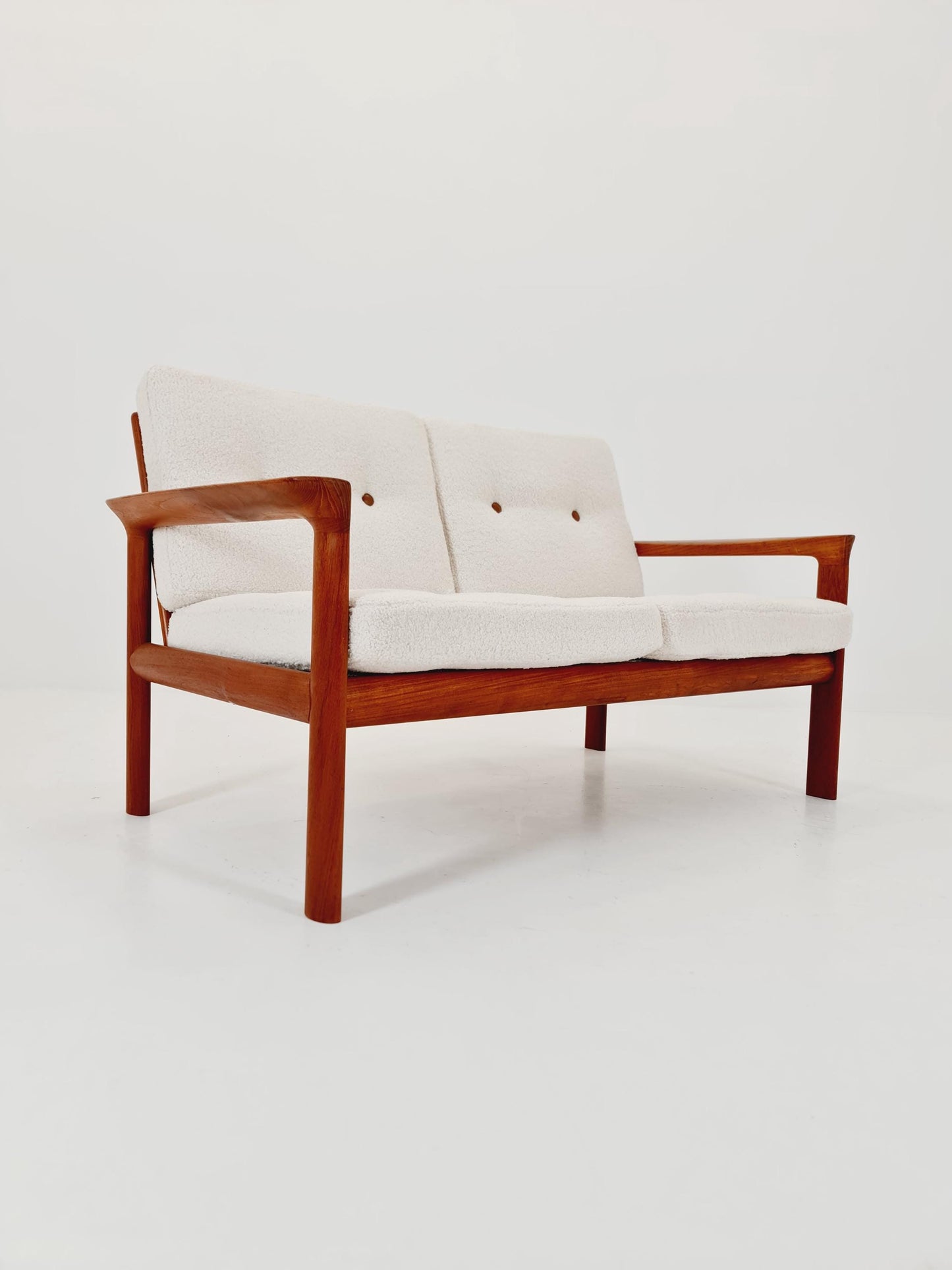 Mid century easy lounge couch by Sven ellekaer for komfort teak , 1960s