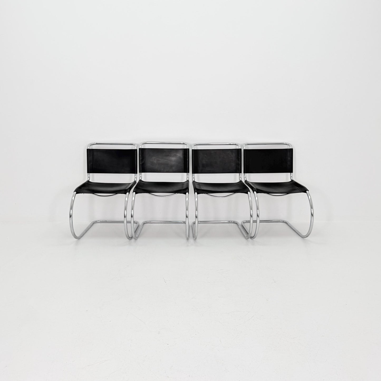 Set of 4 MR10 lounge black leather chairs design by Ludwig Mies van der Rohe , 1980s Italy