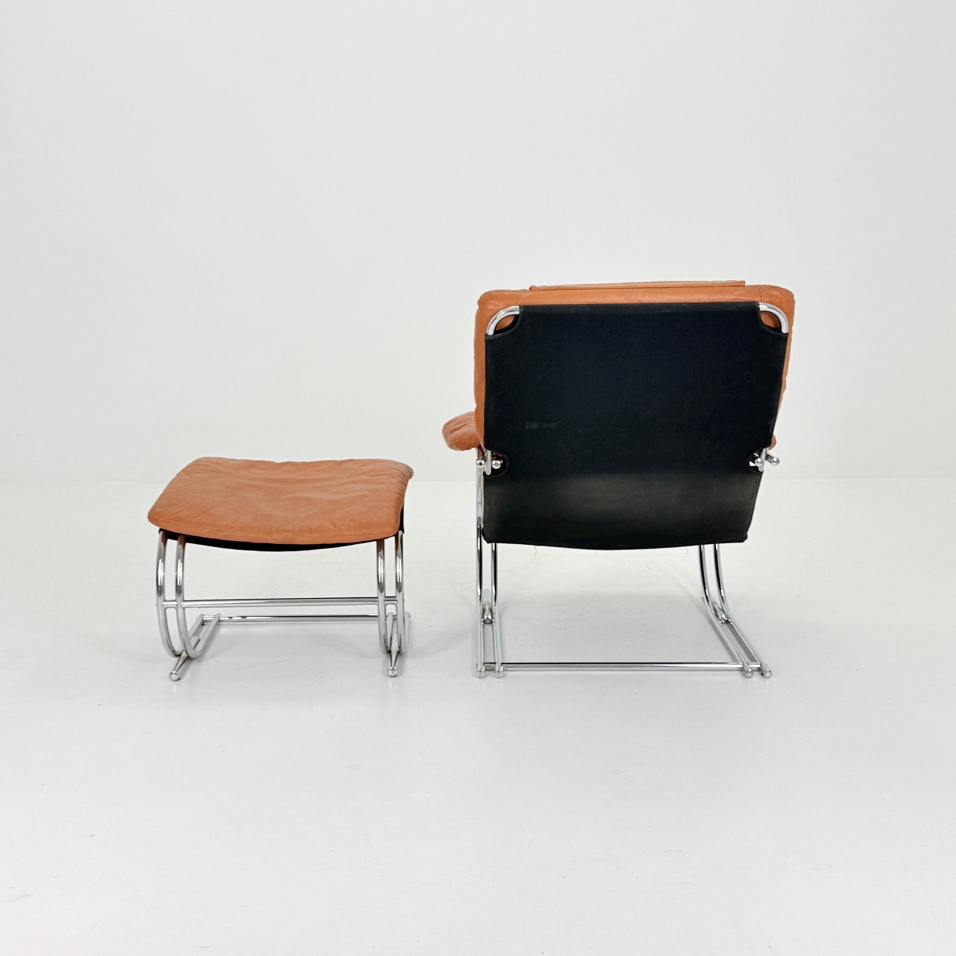 Mid Century Bauhaus Armchair & Ottoman – cognac Leather Tubular Frame, Italy 1980s