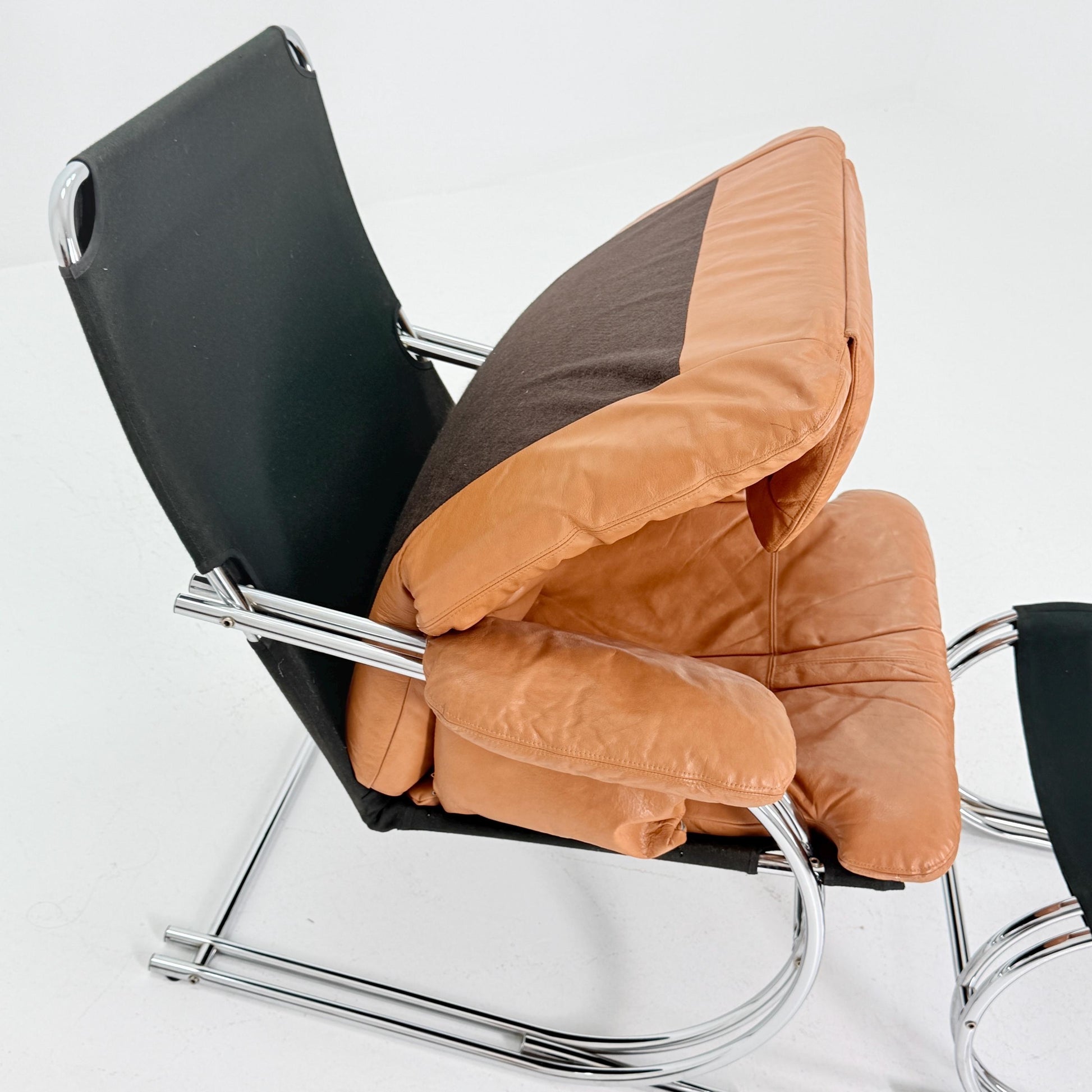 Mid Century Bauhaus Armchair & Ottoman – cognac Leather Tubular Frame, Italy 1980s