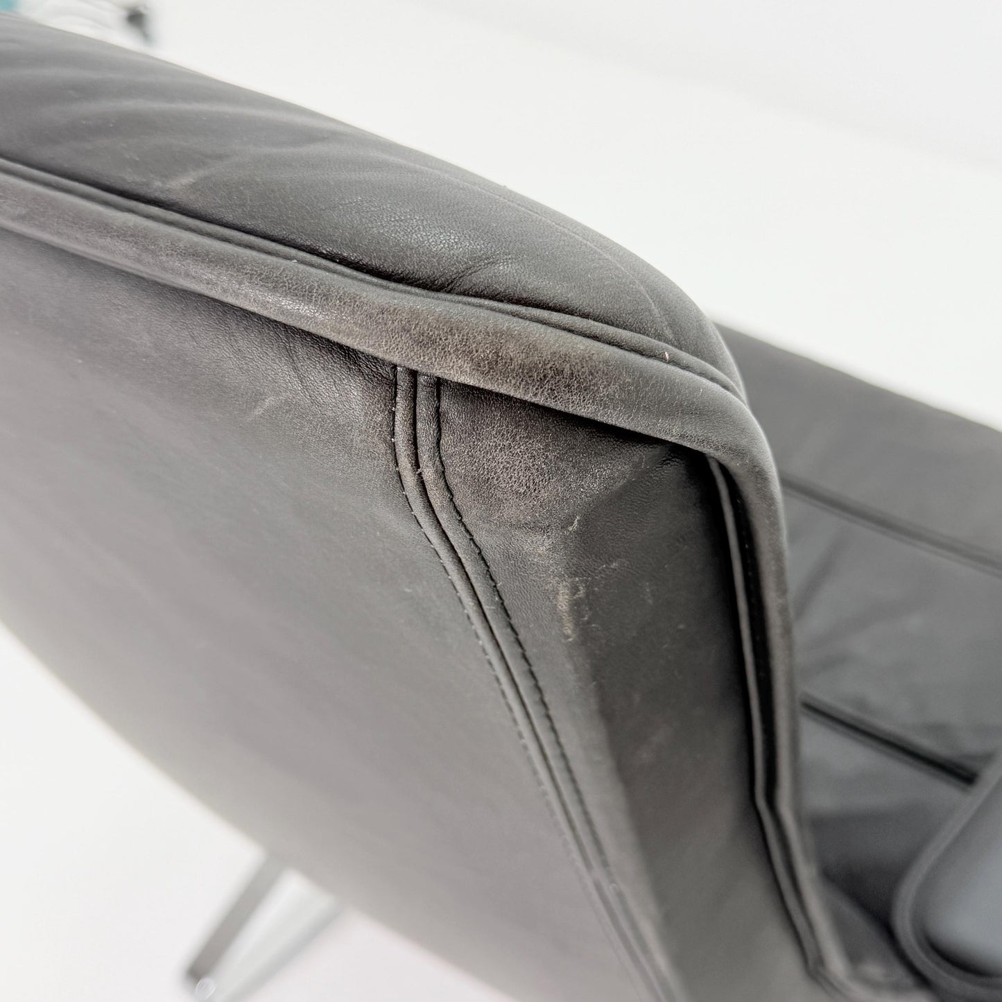 Mid Century Modern Lounge Chair / Ottoman Attributed to Kastholm & Fabricius – Black Leather -Chrome Armchair, Germany 1980s