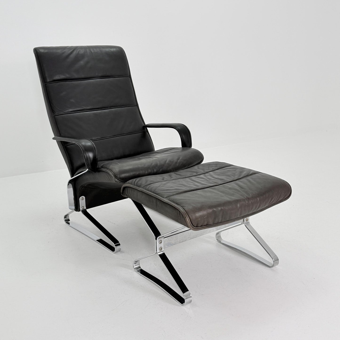 Mid Century Modern Lounge Chair / Ottoman Attributed to Kastholm & Fabricius – Black Leather -Chrome Armchair, Germany 1980s