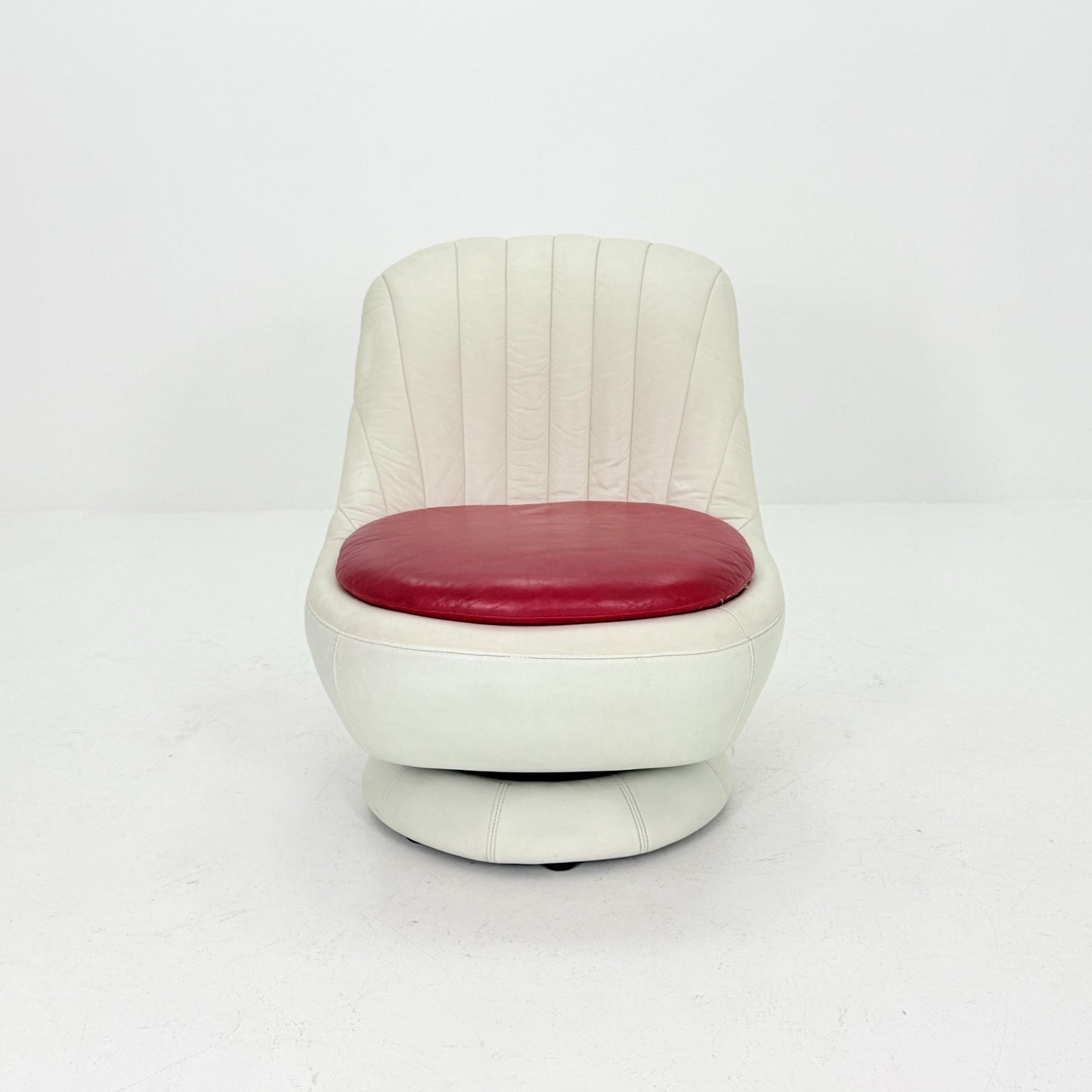 Mid Century Space Age Swivel Lounge Chair – White & Red Leather, Germany 1970s,