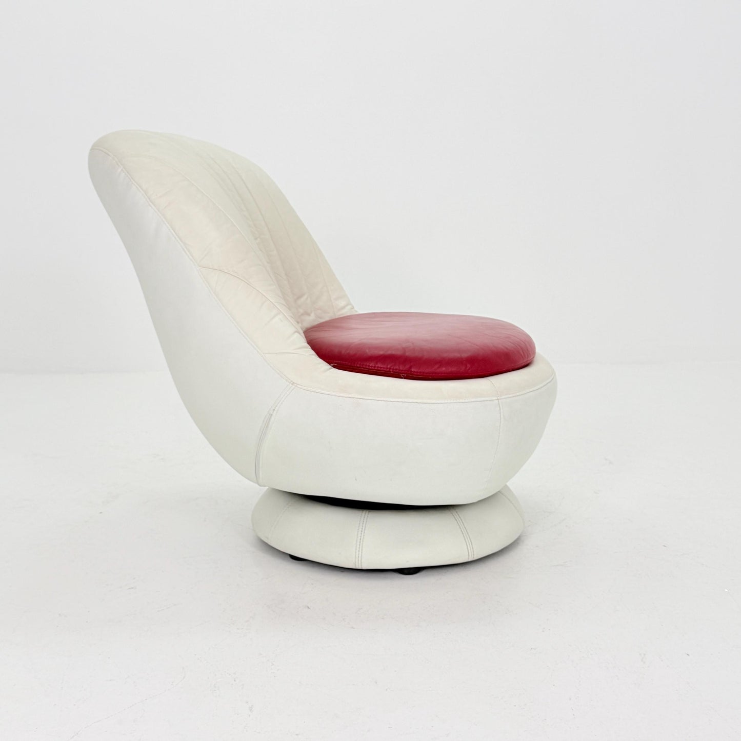 Mid Century Space Age Swivel Lounge Chair – White & Red Leather, Germany 1970s,