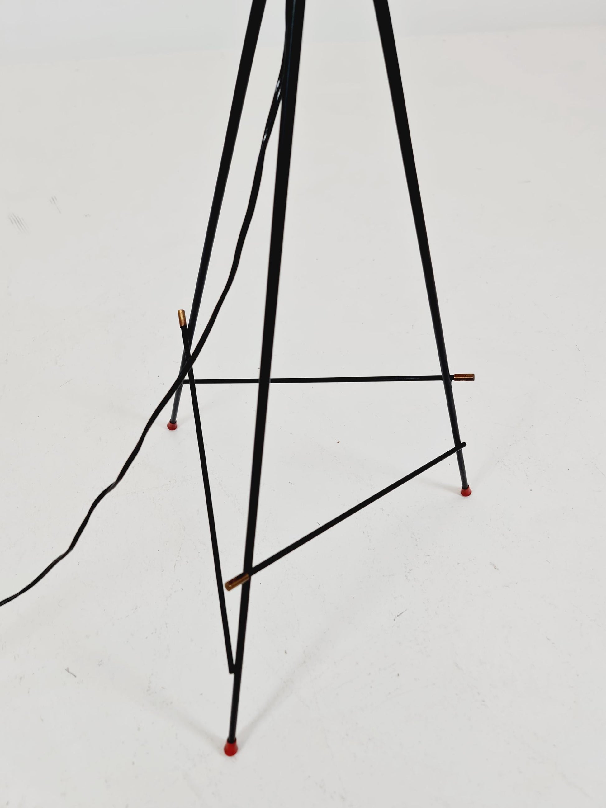 Mid century Tripod Italian floor lamp Red Glas & Brass Details 1950s