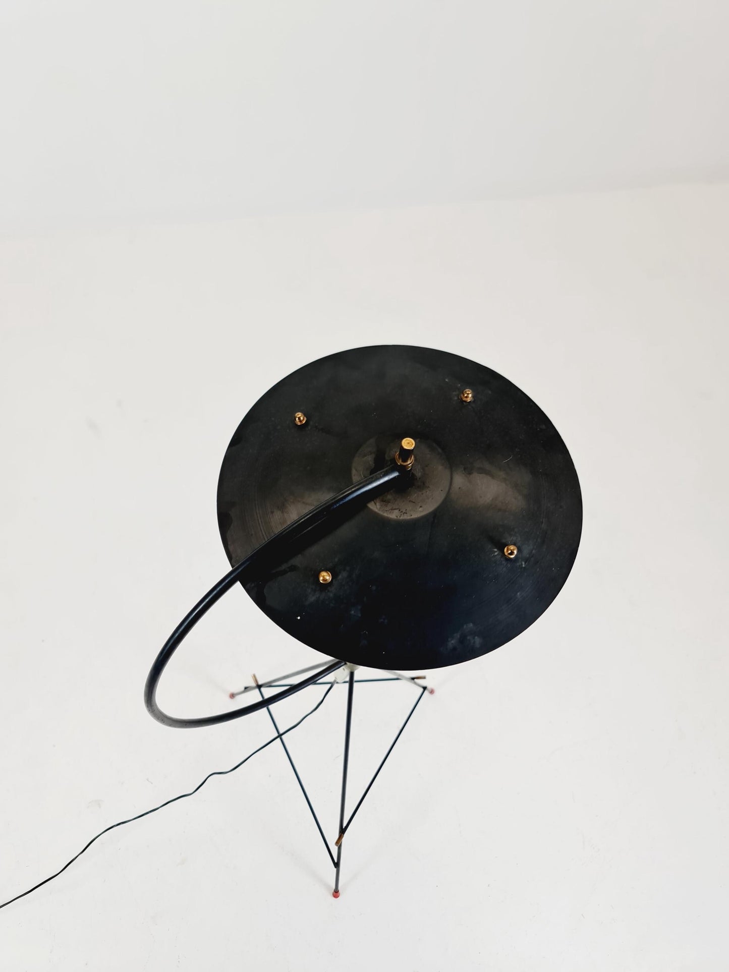 Mid century Tripod Italian floor lamp Red Glas & Brass Details 1950s