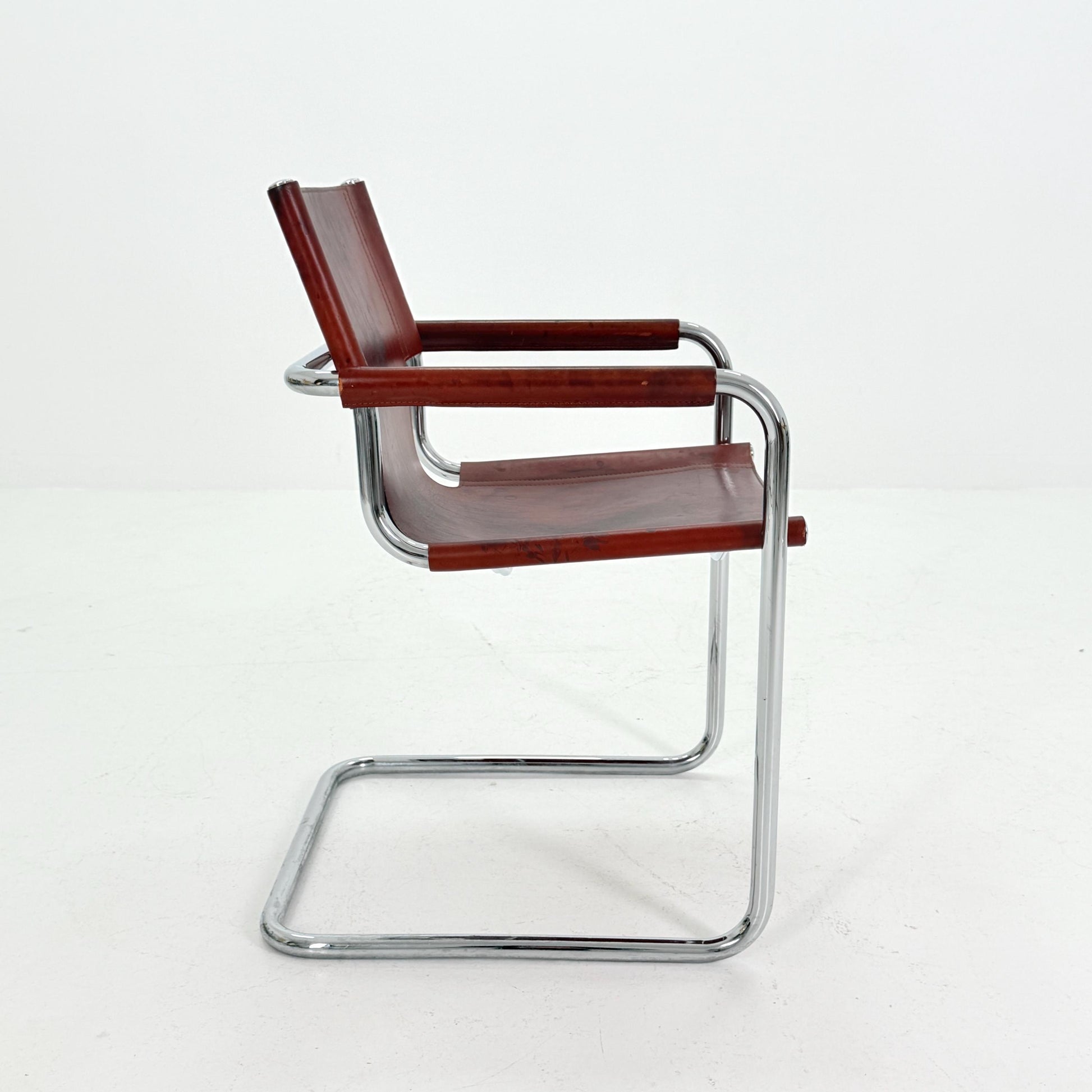 Mid century Bauhaus Matteo Grassi visitor chair MG5 in wine red leather 1970s Italy