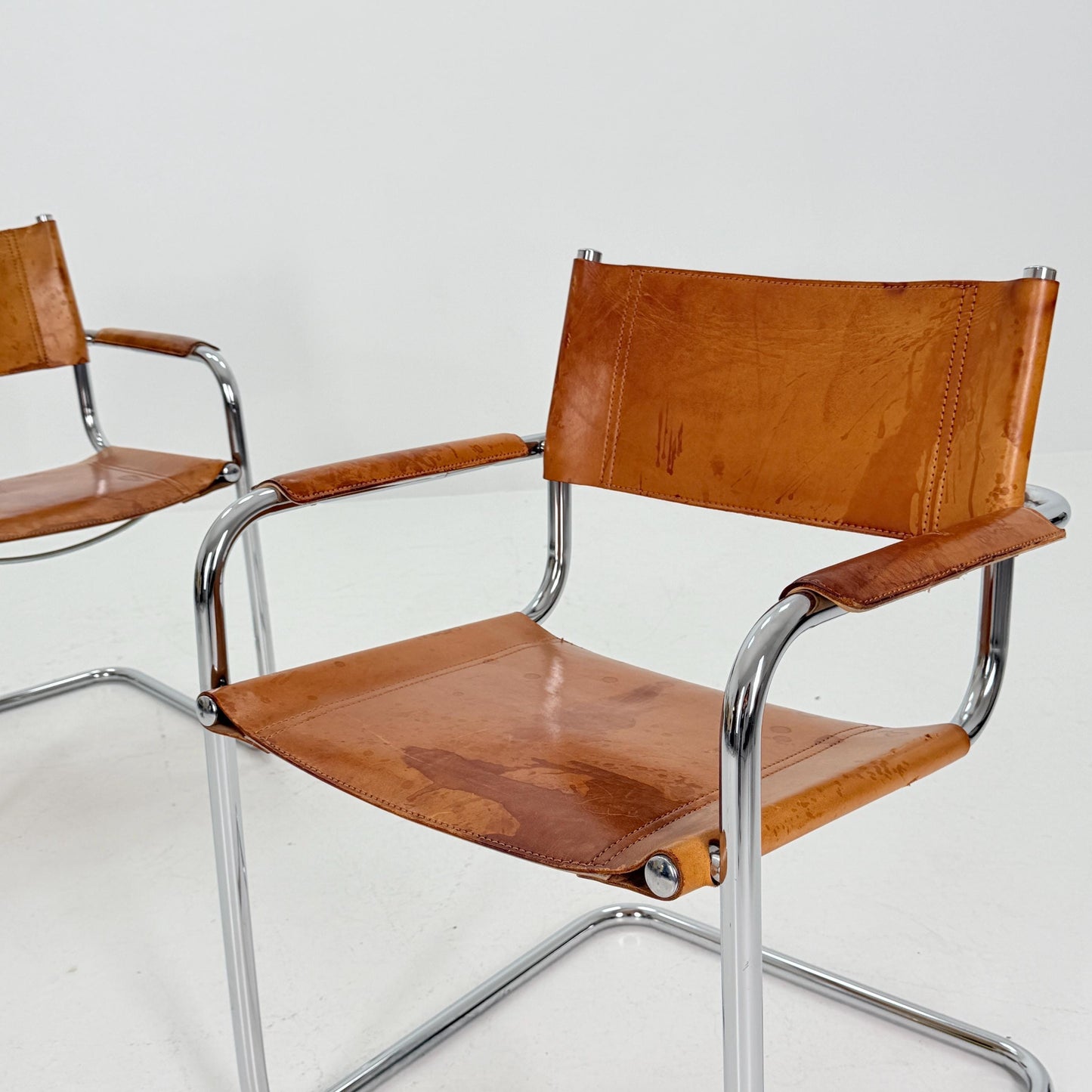 Set of 2 Mid century Bauhaus cognac armchairs by Mart stam & Marcel Brauer for Steel Line 1990s Italy