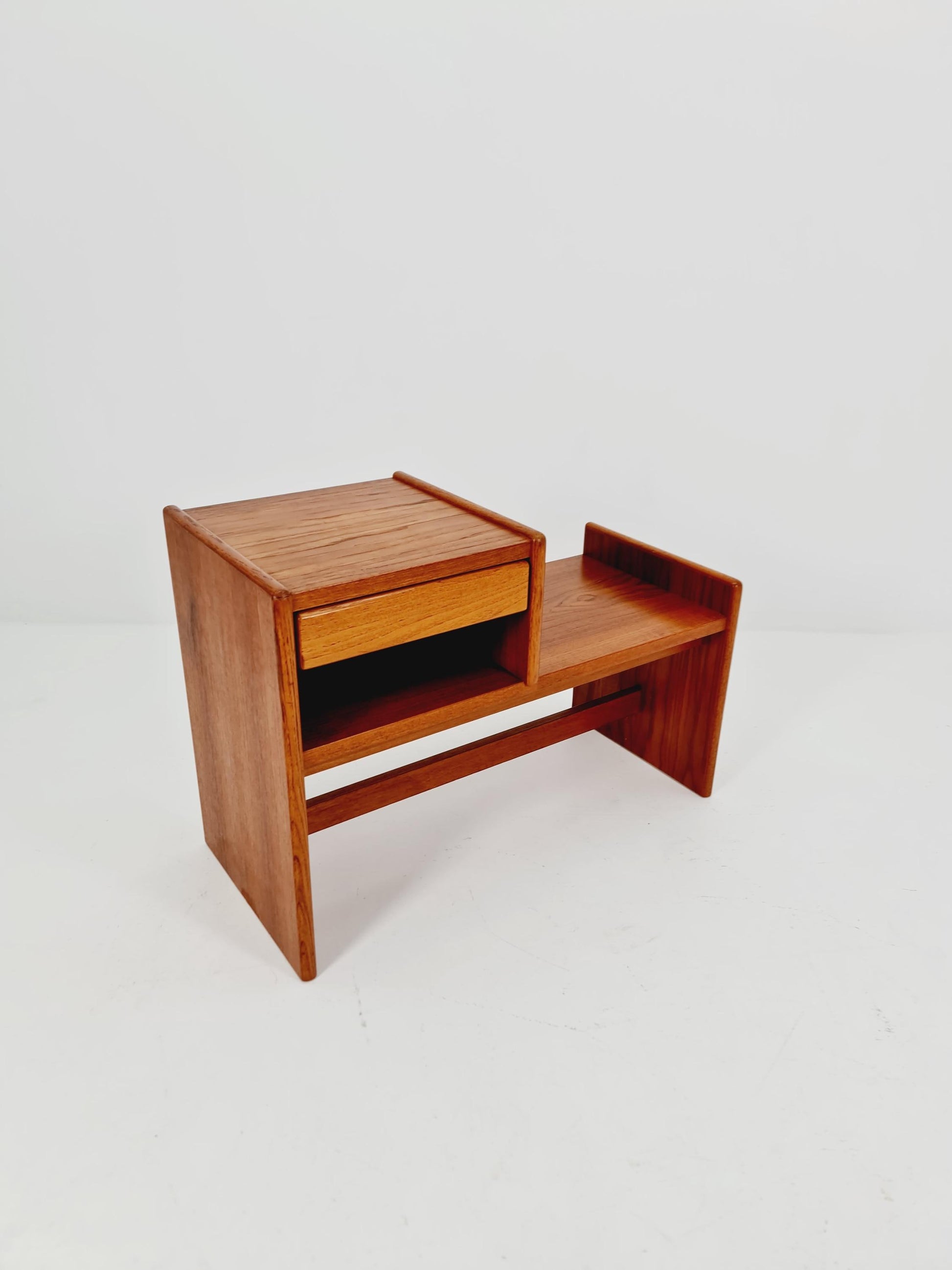 Danish teak telefon table/ hallway table By Bornholm Möbelfabrik, 1960s