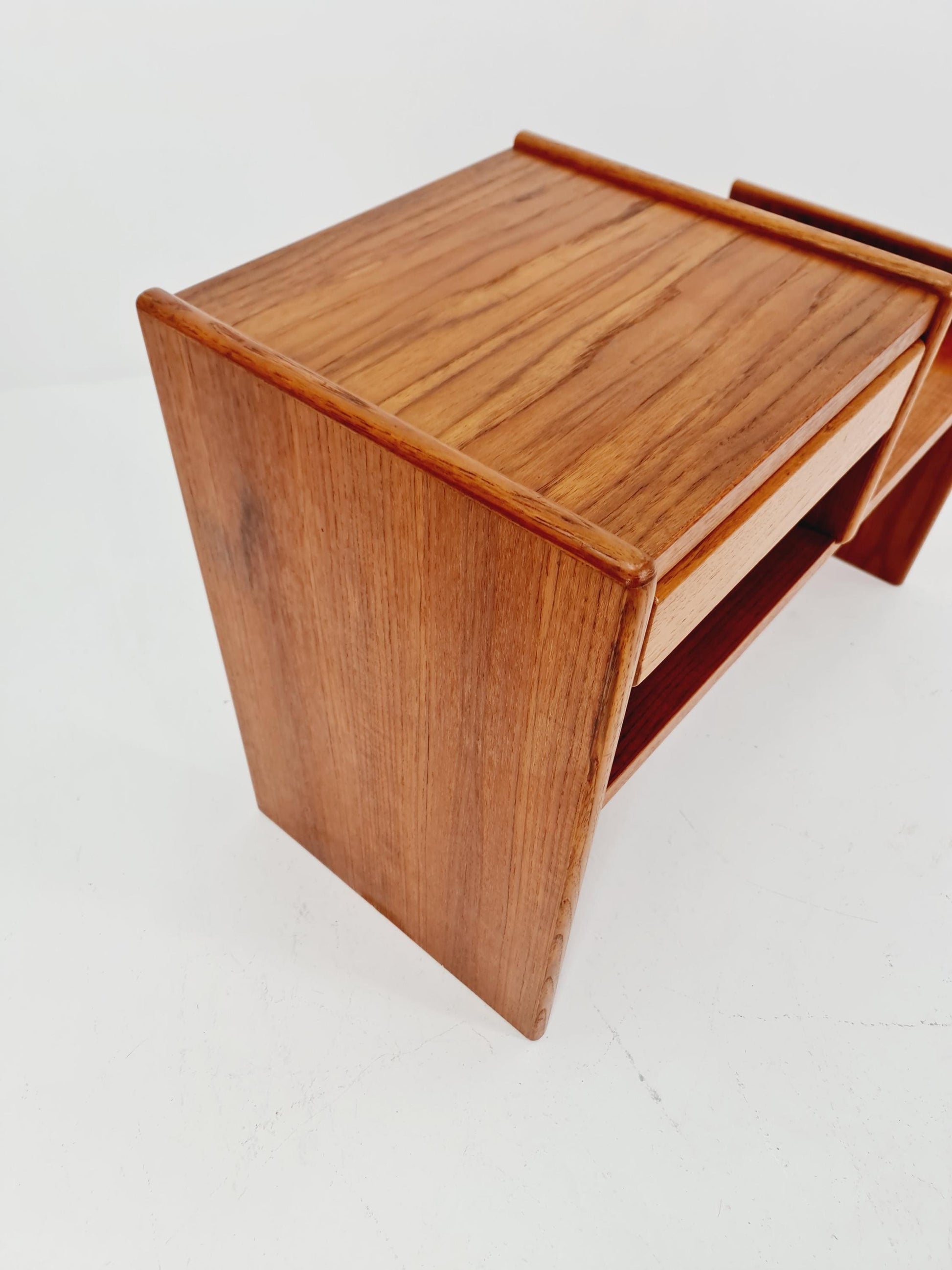 Danish teak telefon table/ hallway table By Bornholm Möbelfabrik, 1960s