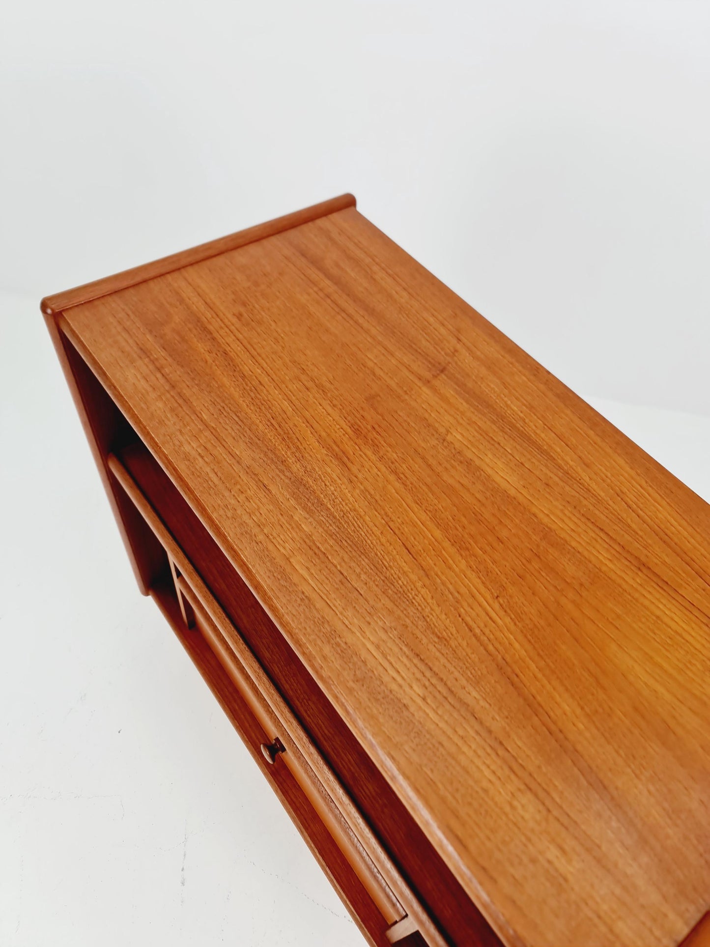 Mid century Solid Danish teak hallway cabinet, Record cabinet By Dyrlund 1960s