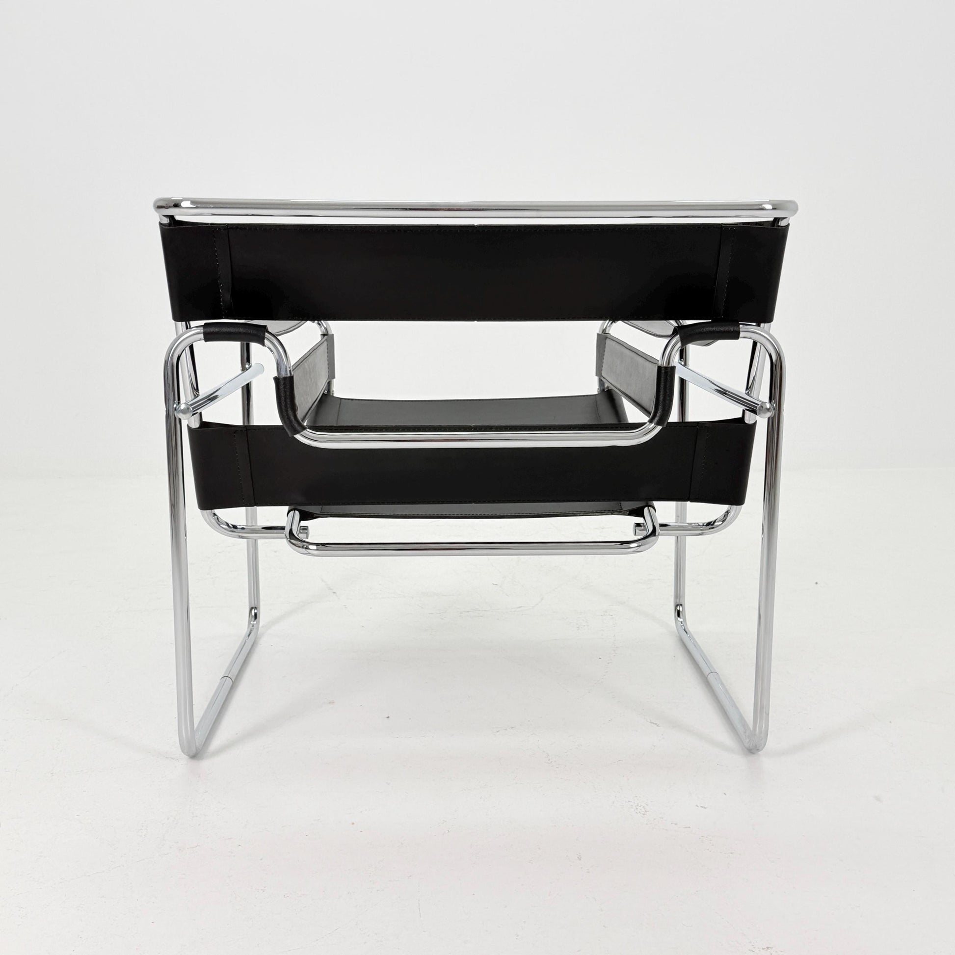 1 of 5 Mid century black B3 armchair WASSILY by Marcel Brauer, 1990s Italy