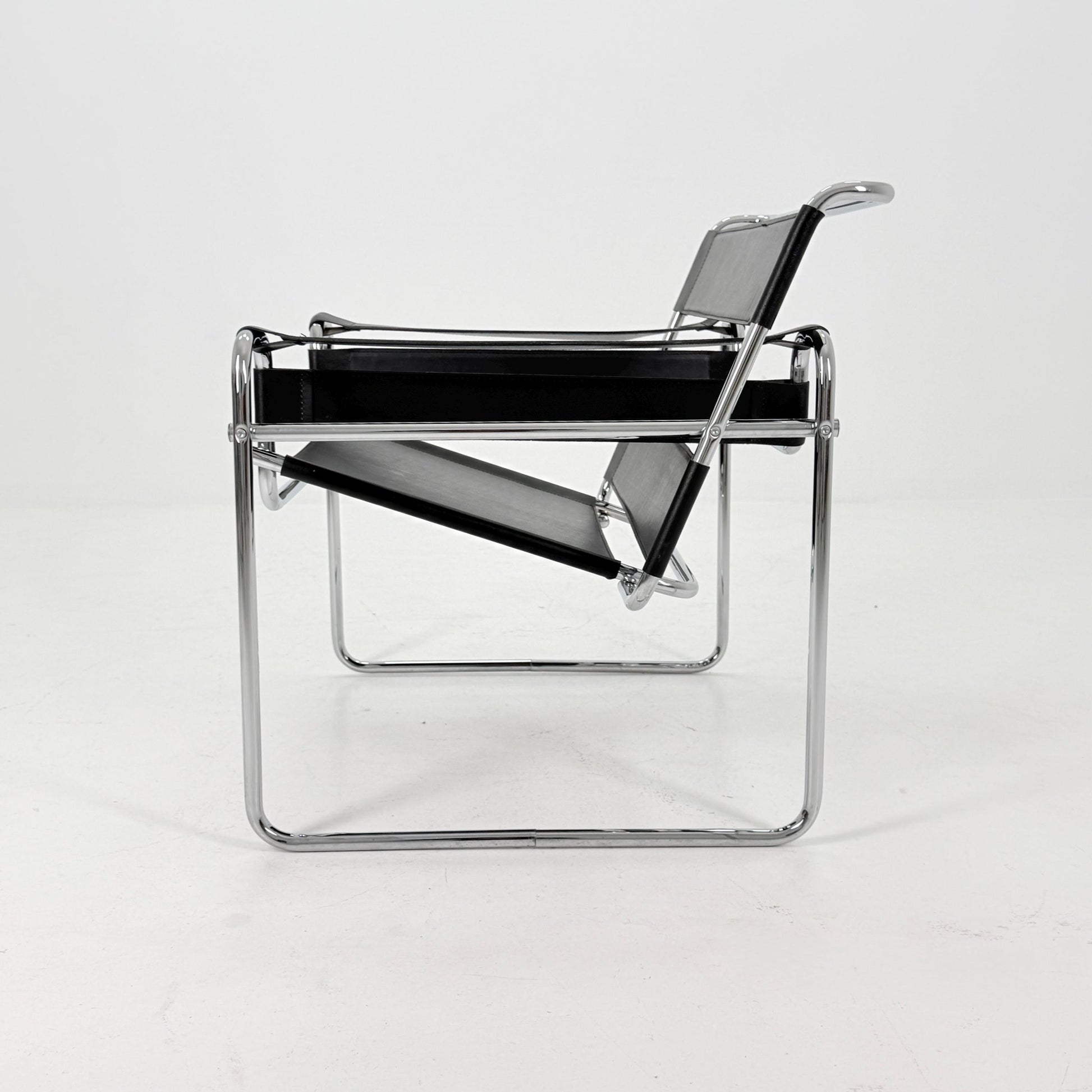 1 of 5 Mid century black B3 armchair WASSILY by Marcel Brauer, 1990s Italy
