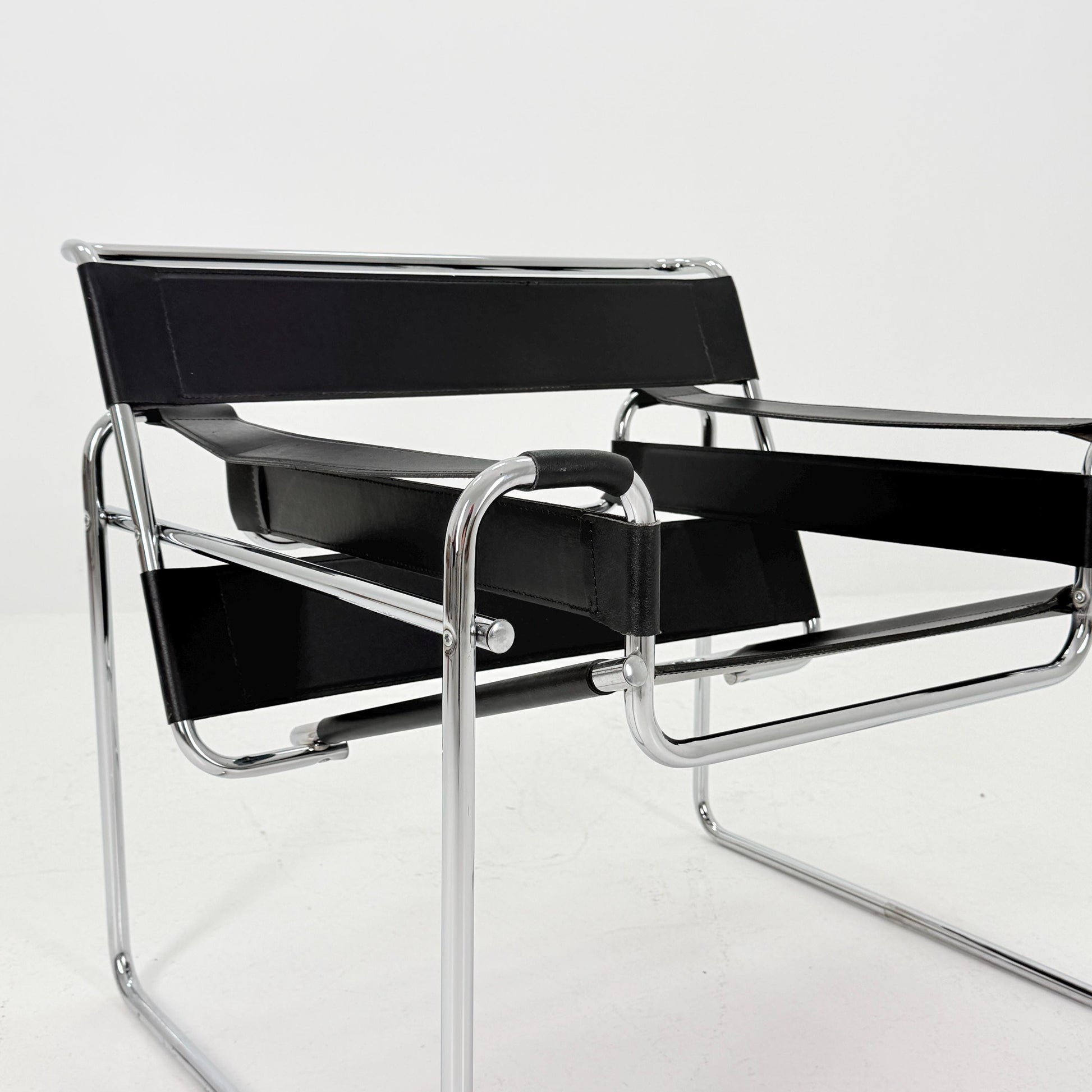 1 of 5 Mid century black B3 armchair WASSILY by Marcel Brauer, 1990s Italy