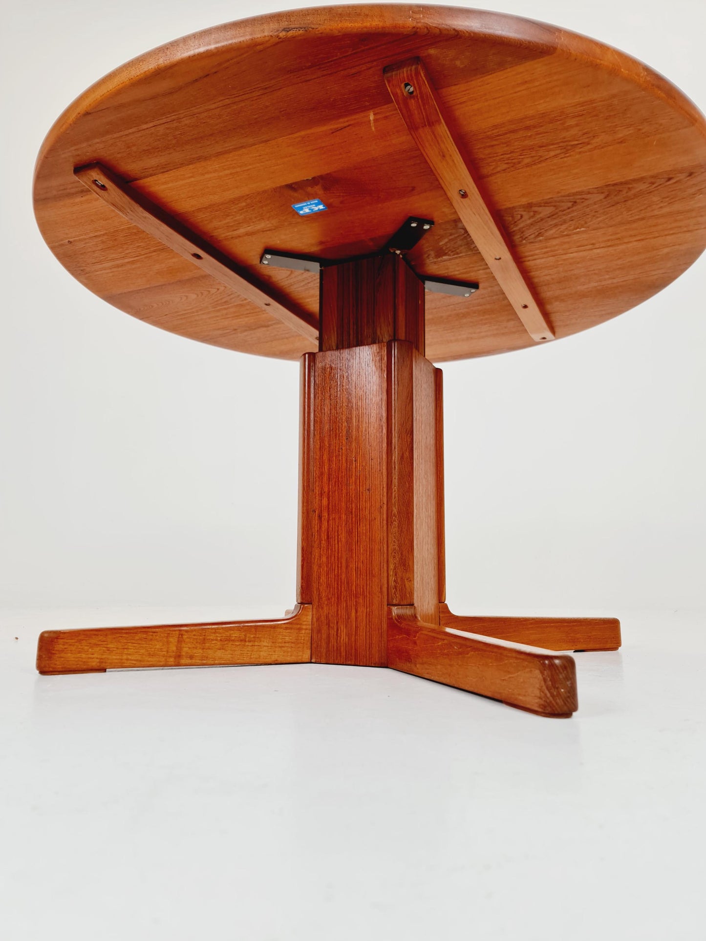 mid centuy Dansih Coffe talbe / dining Table by K.P Möbler 1950s