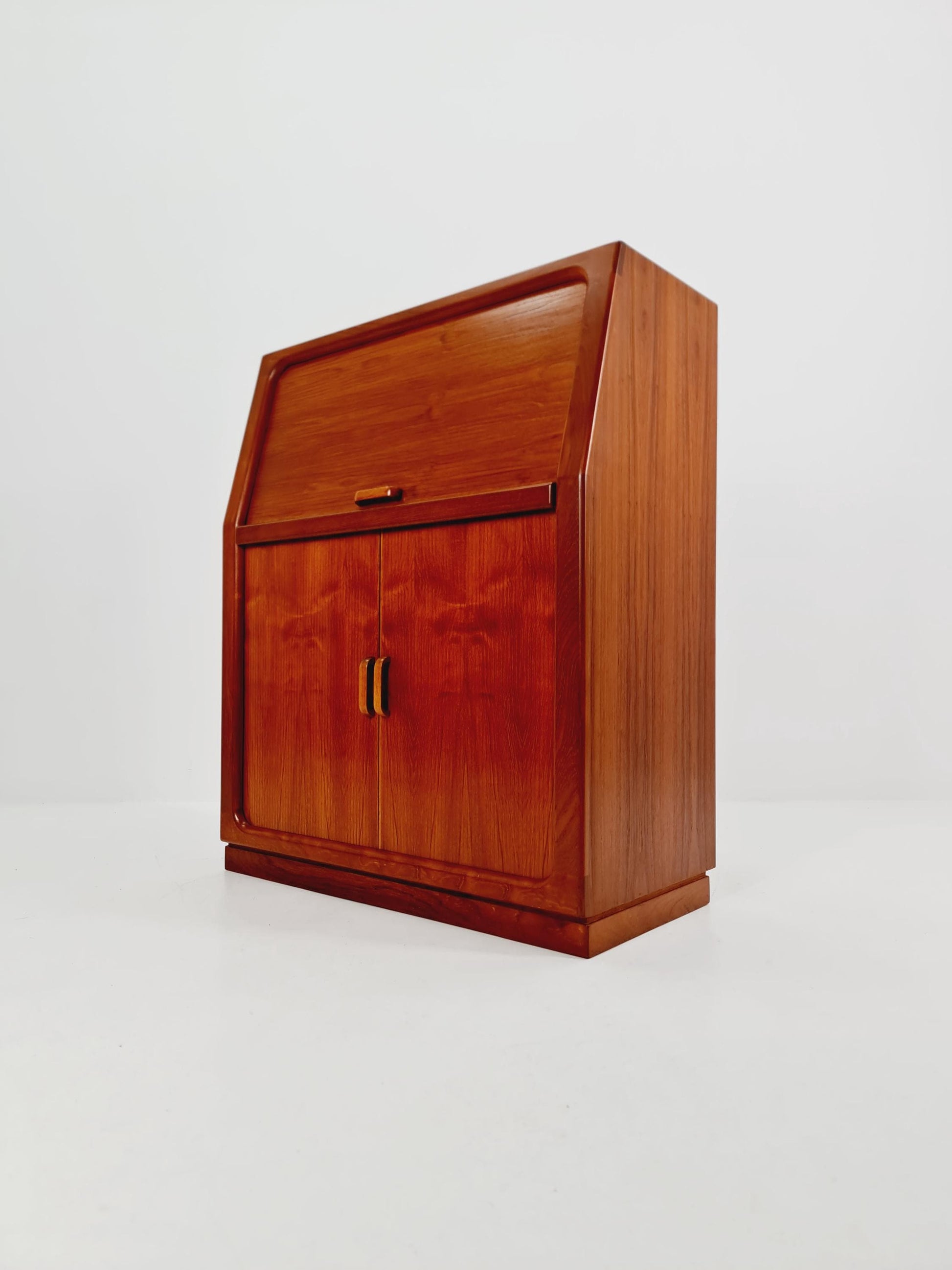 Midcentury Danish Teak vintage Secretary by E.Glasdam Jemsem for Vantinge Möbel industri 1970s