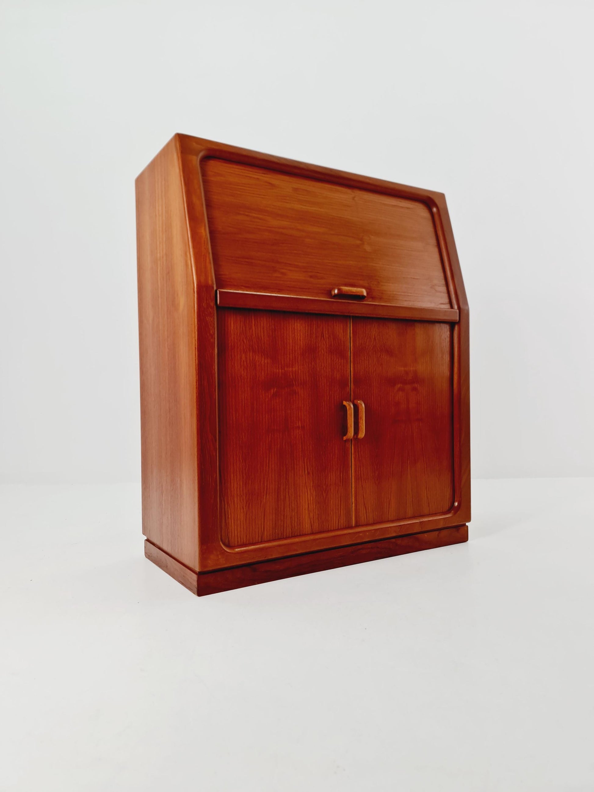 Midcentury Danish Teak vintage Secretary by E.Glasdam Jemsem for Vantinge Möbel industri 1970s