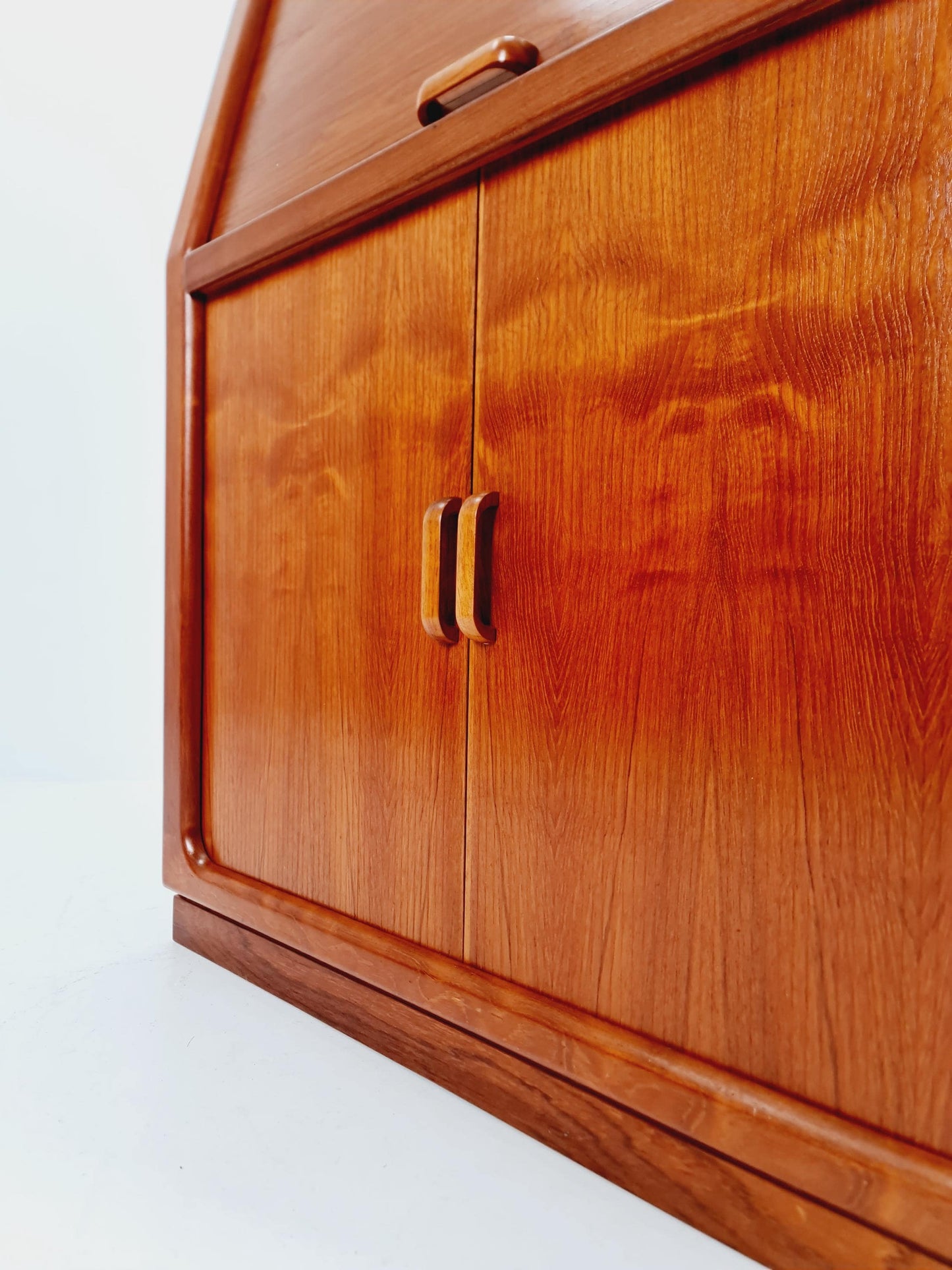 Midcentury Danish Teak vintage Secretary by E.Glasdam Jemsem for Vantinge Möbel industri 1970s