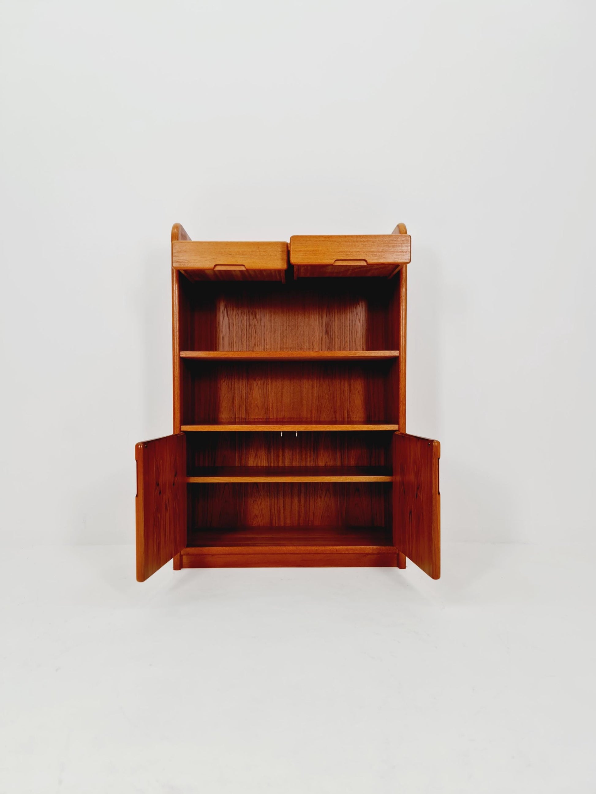Danish freestanding vintage bookshelf system/ book case teak, Bornholm 1970s