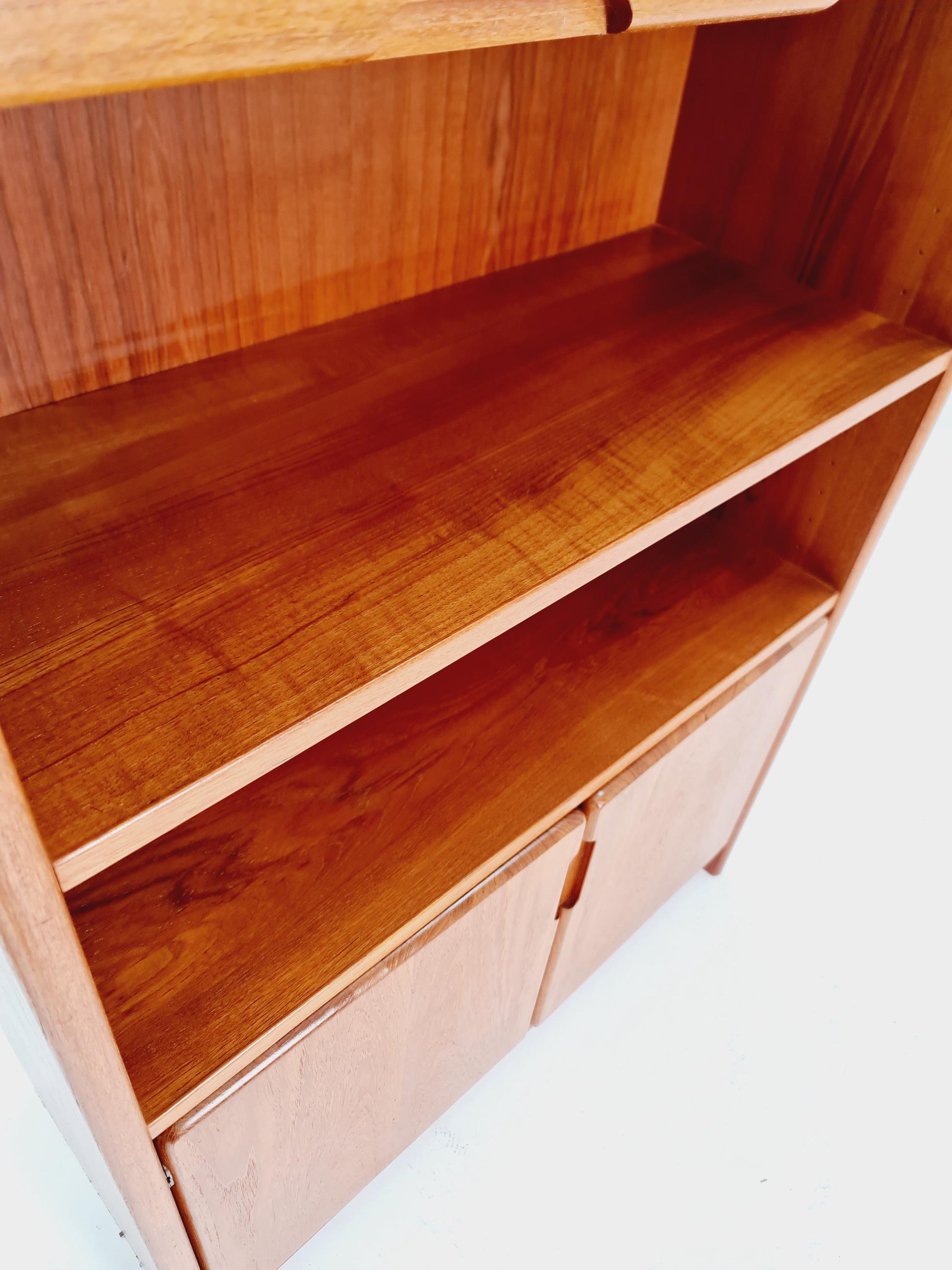 Danish freestanding vintage bookshelf system/ book case teak, Bornholm 1970s