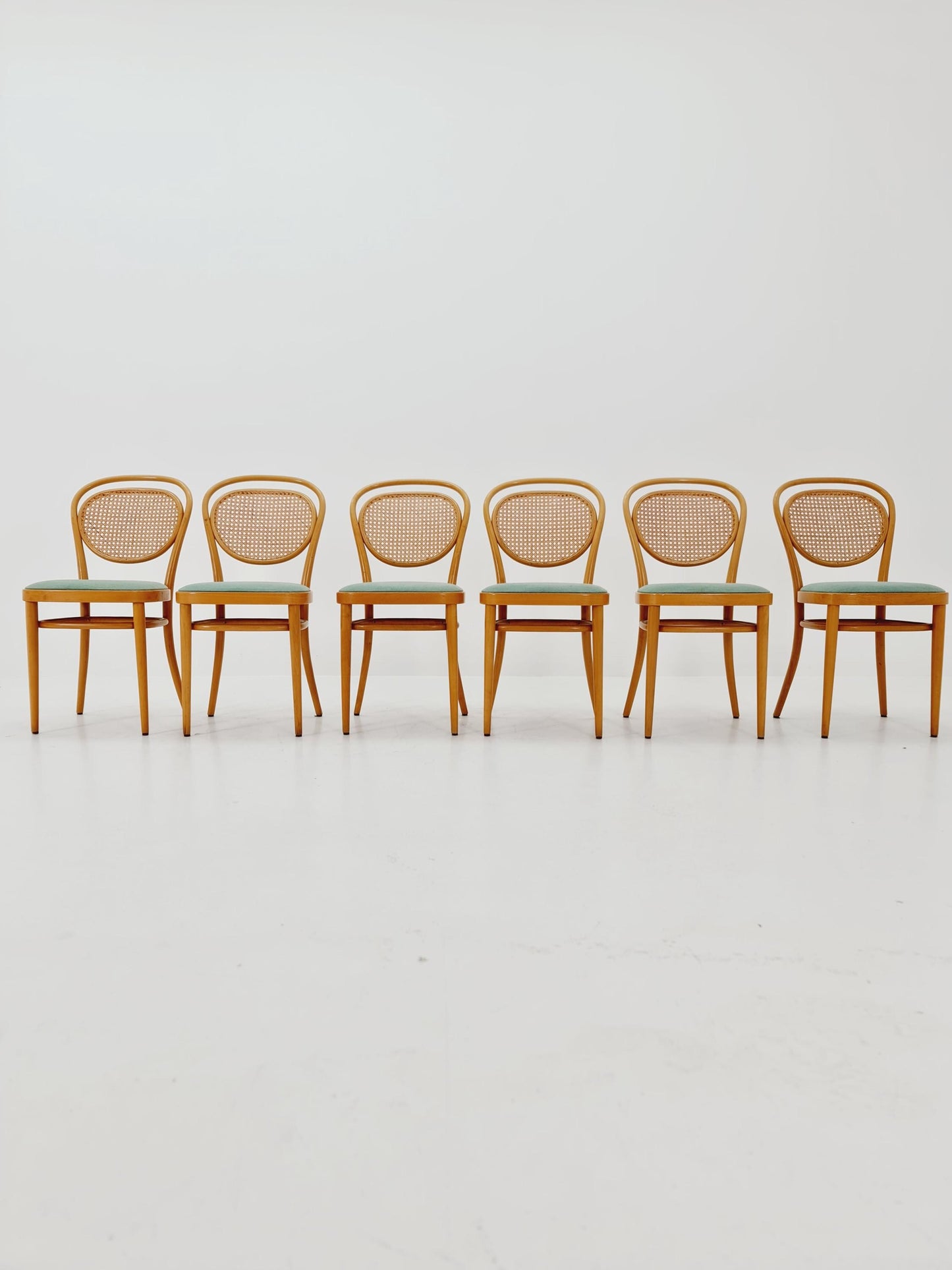 1 of 19 Original Thonet 215 R Bentwood Dining Chairs with Cane Backs &Rattan – Vintage Bistro / Cafe Chairs