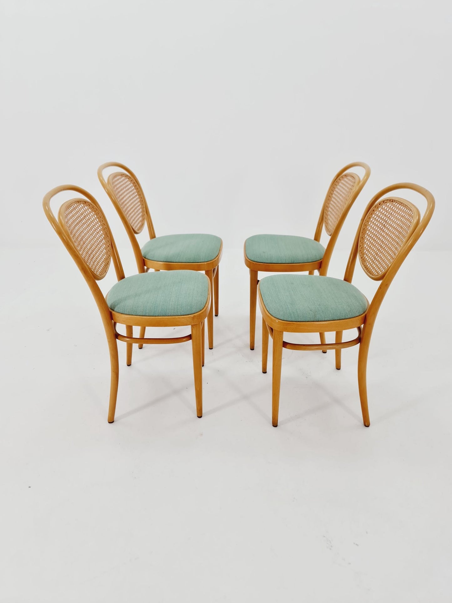 Set of 4 Original Thonet 215 R Bentwood Dining Chairs with Cane Backs &Rattan – Vintage Bistro / Cafe Chairs