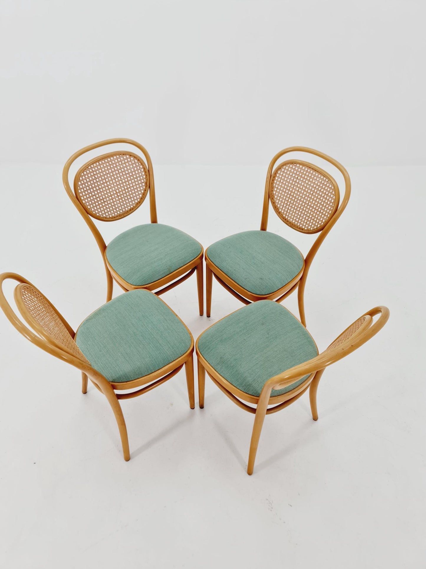 Set of 4 Original Thonet 215 R Bentwood Dining Chairs with Cane Backs &Rattan – Vintage Bistro / Cafe Chairs