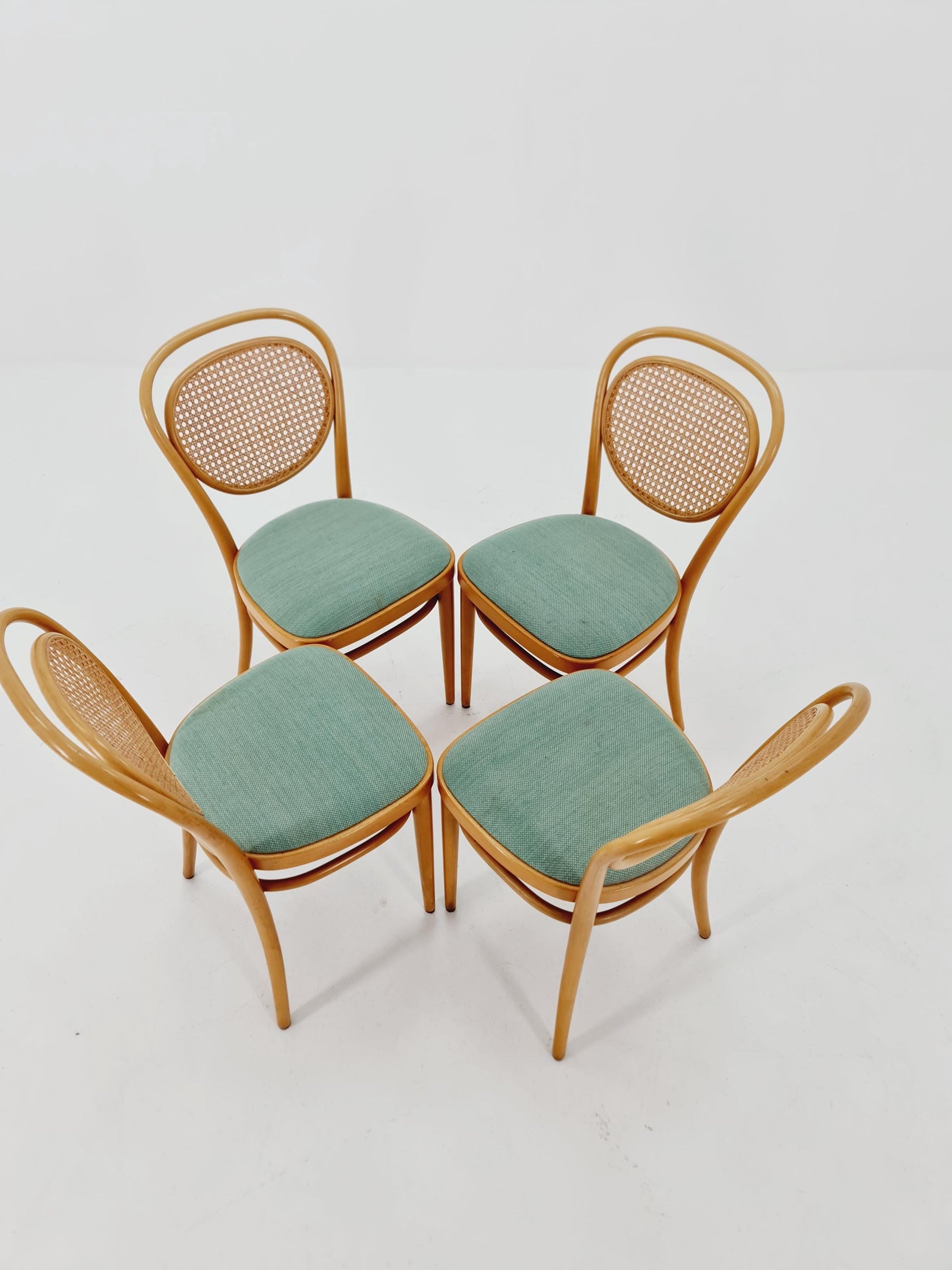 Set of 4 Original Thonet 215 R Bentwood Dining Chairs with Cane Backs &Rattan – Vintage Bistro / Cafe Chairs