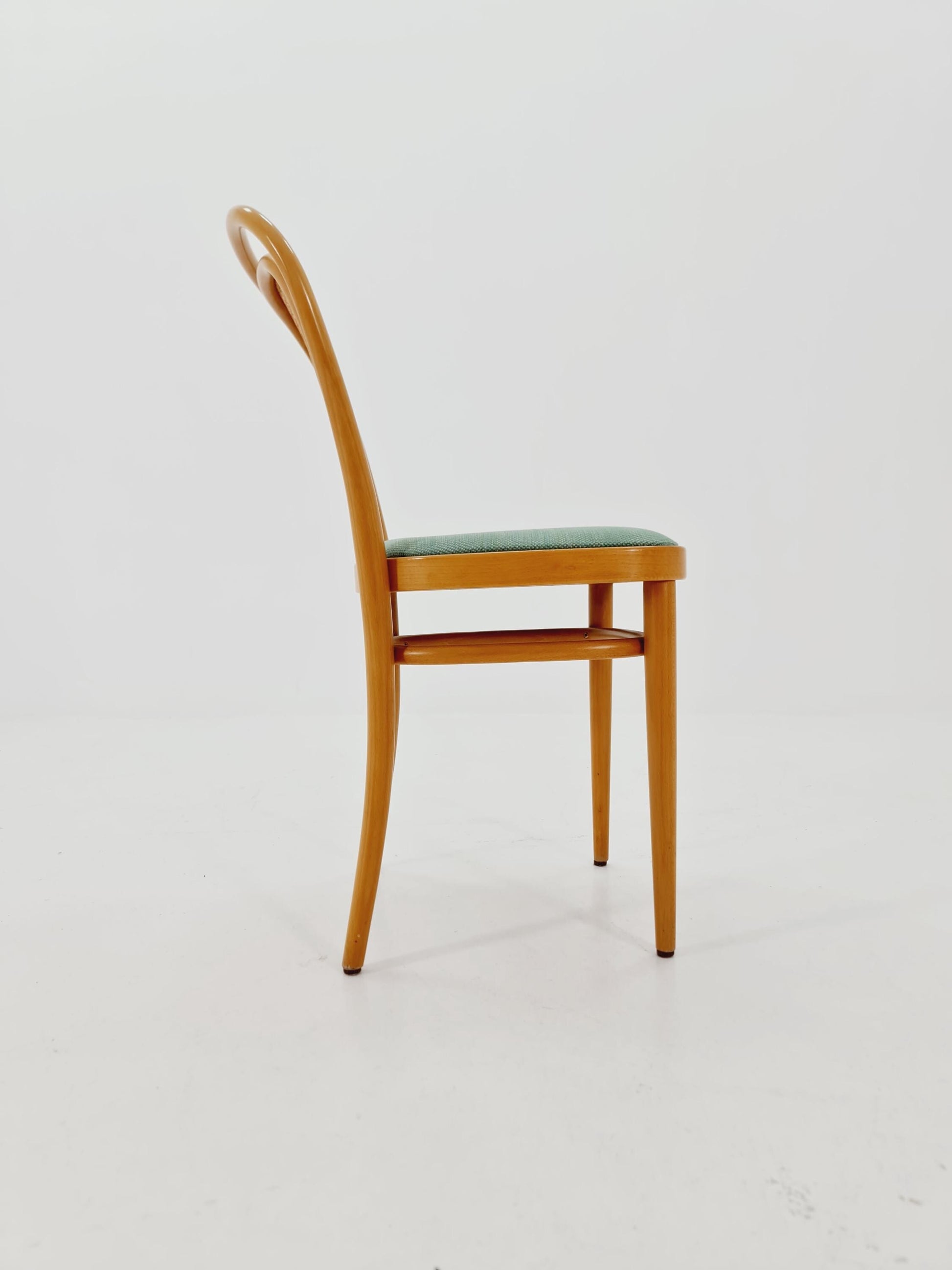 Set of 4 Original Thonet 215 R Bentwood Dining Chairs with Cane Backs &Rattan – Vintage Bistro / Cafe Chairs