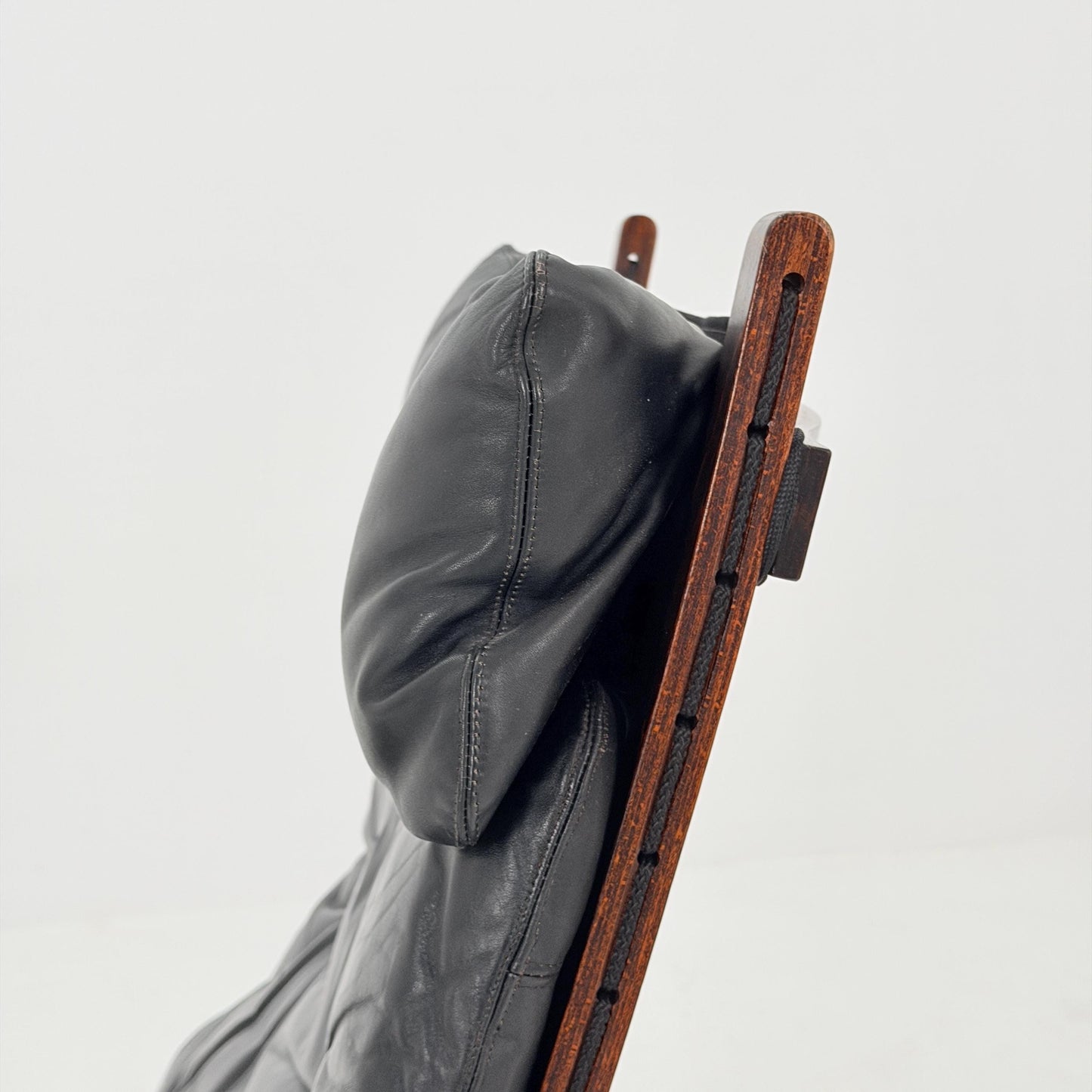 Mid century armchair “Siesta” by Ingmar Relling, Westnofa Furniture, Norway. 1960s