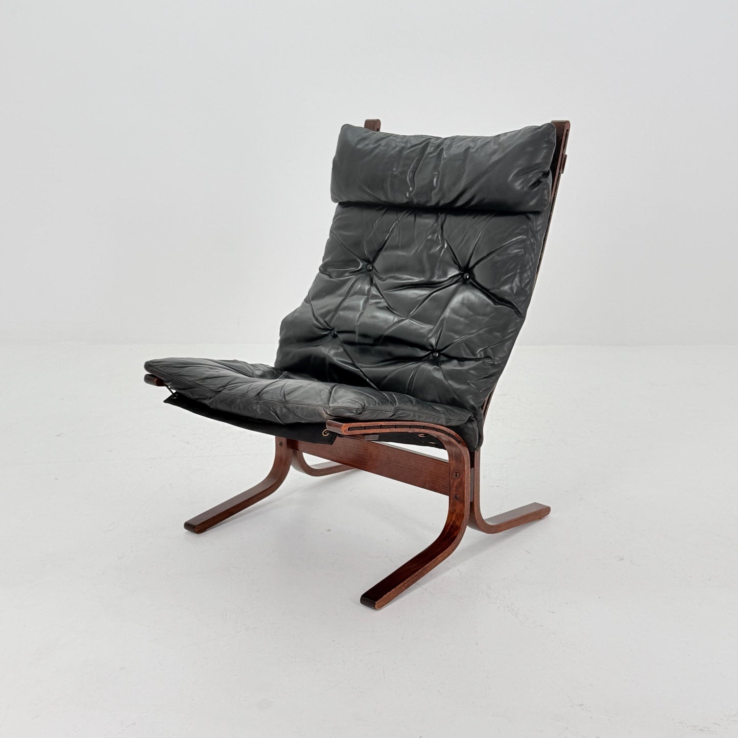 Mid century armchair “Siesta” by Ingmar Relling, Westnofa Furniture, Norway. 1960s