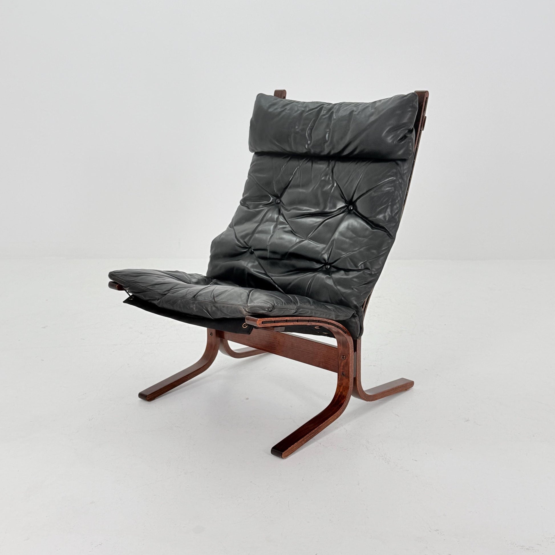 Mid century armchair “Siesta” by Ingmar Relling, Westnofa Furniture, Norway. 1960s