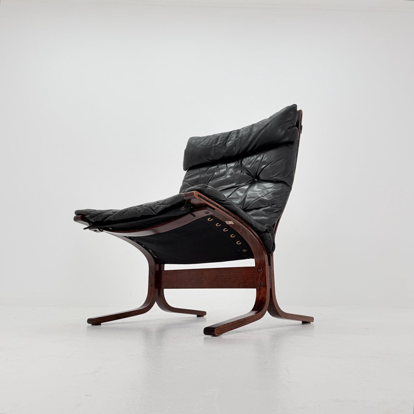Mid century armchair “Siesta” by Ingmar Relling, Westnofa Furniture, Norway. 1960s