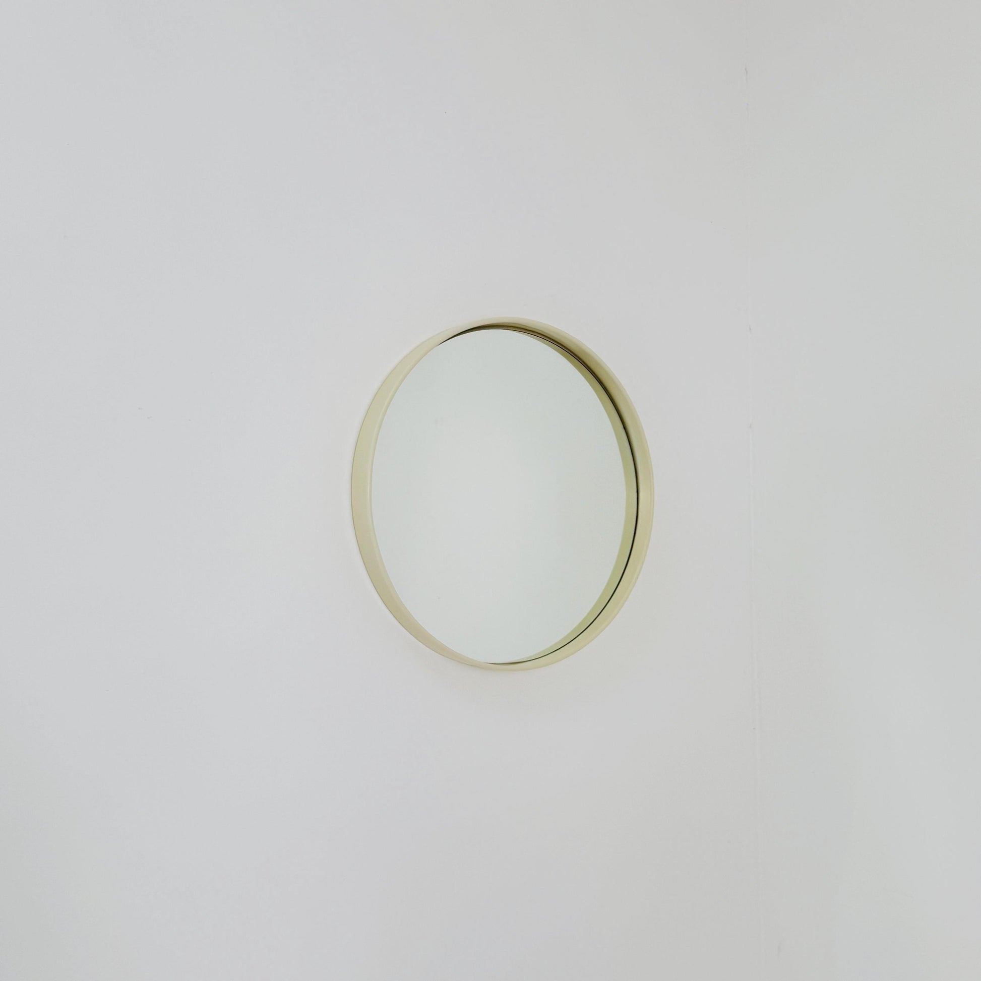 Space Age \Mid-Century white cream Round Mirrror, 1970s Italy
