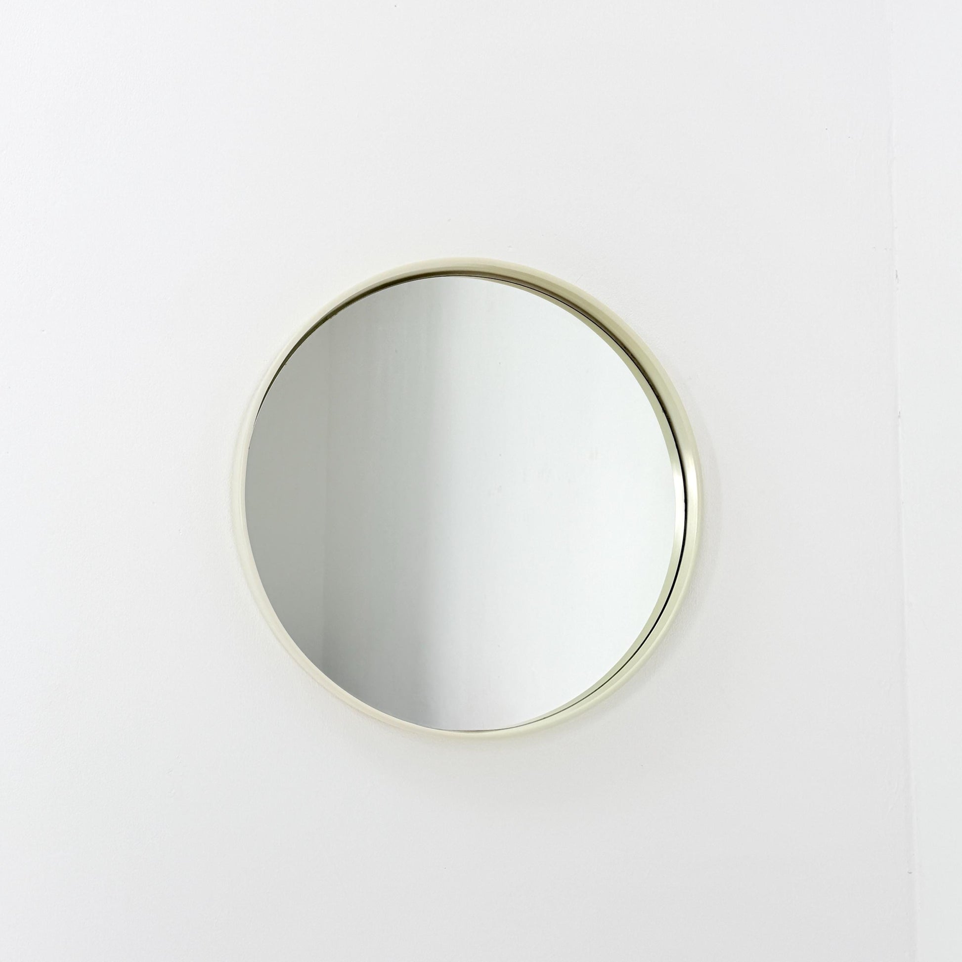 Space Age \Mid-Century white cream Round Mirrror, 1970s Italy