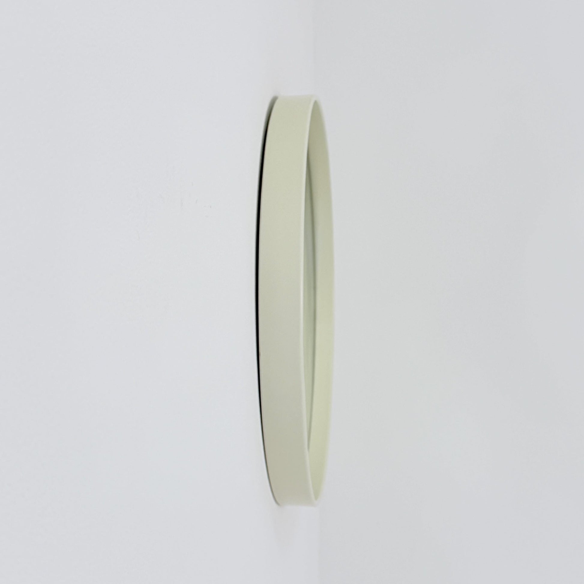Space Age \Mid-Century white cream Round Mirrror, 1970s Italy
