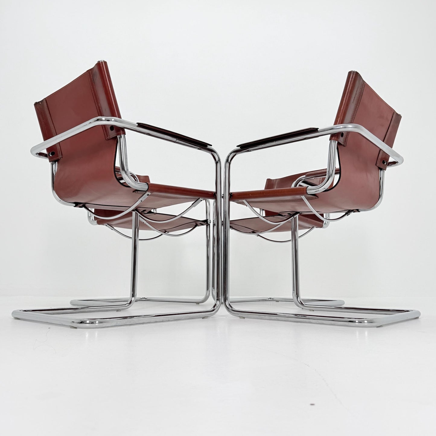 Set of 4 Matteo Grassi original Bauhaus design Visitor model armchairs dark cognac Leather Italy 1970s