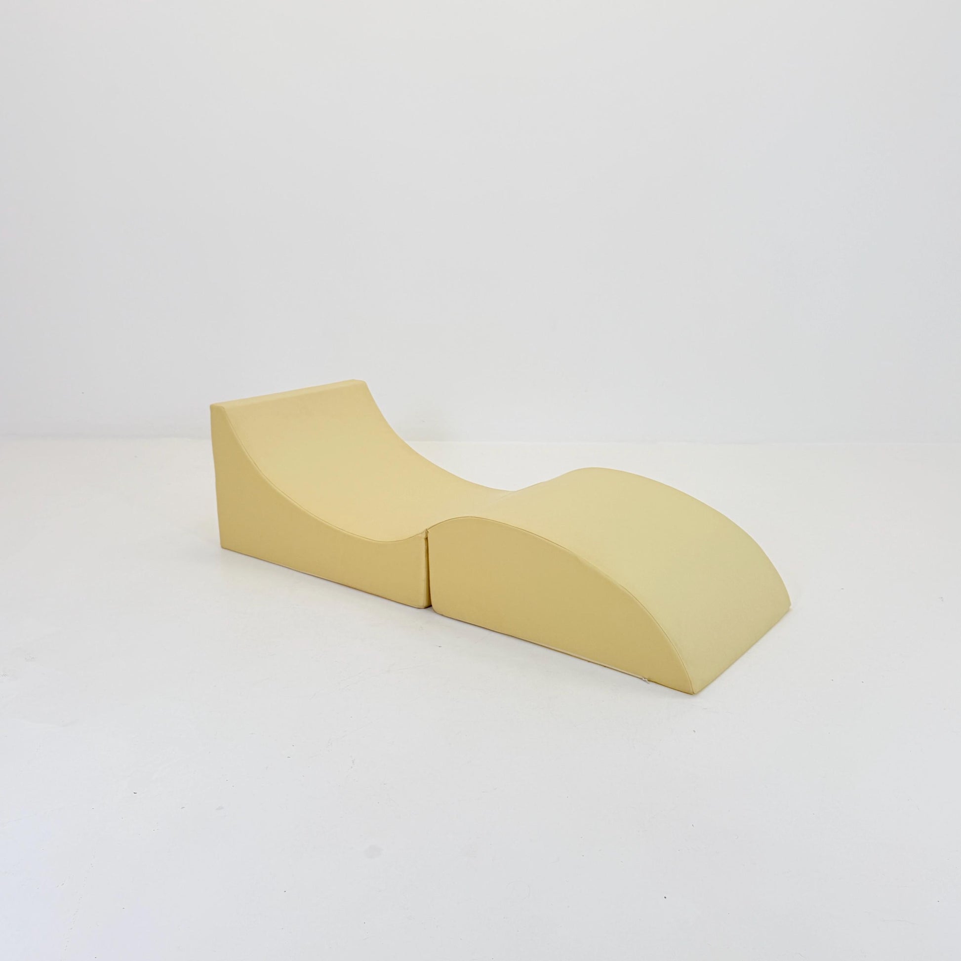 MCM Talamo Italia “Andreina” Folding Bed – Single Bed / Chaise Longue – 1990s Italian Design