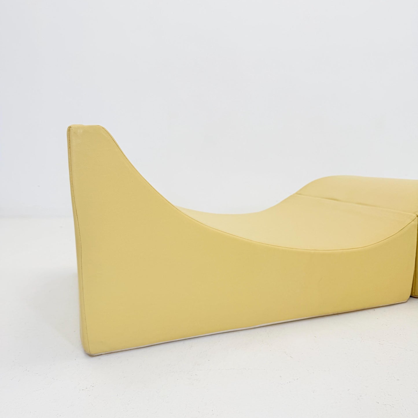 MCM Talamo Italia “Andreina” Folding Bed – Single Bed / Chaise Longue – 1990s Italian Design