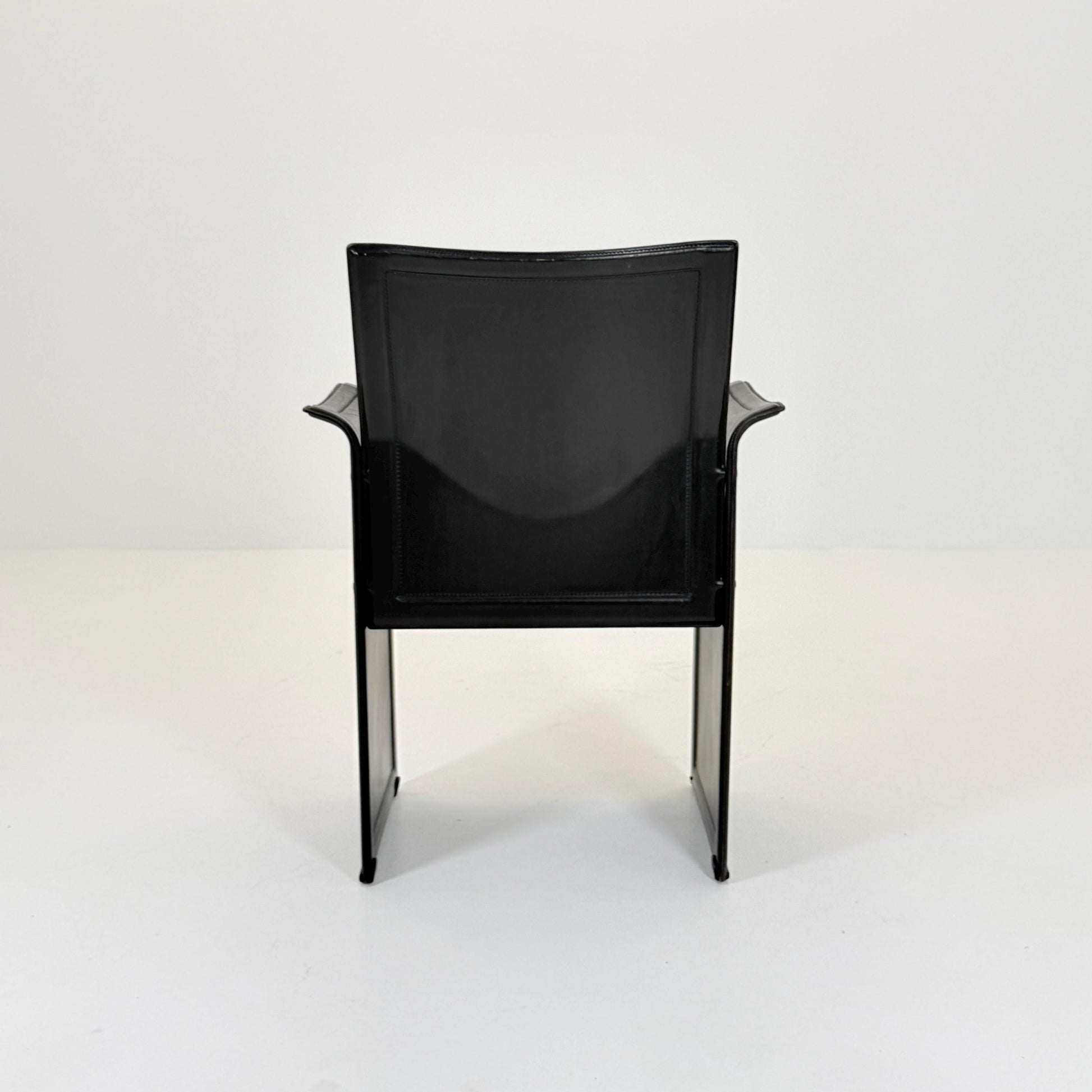 1 of 2 Mid-Century Italian “Korium” KM1 Black Leather Armchair by Tito Agnoli for Matteo Grassi, 1970s