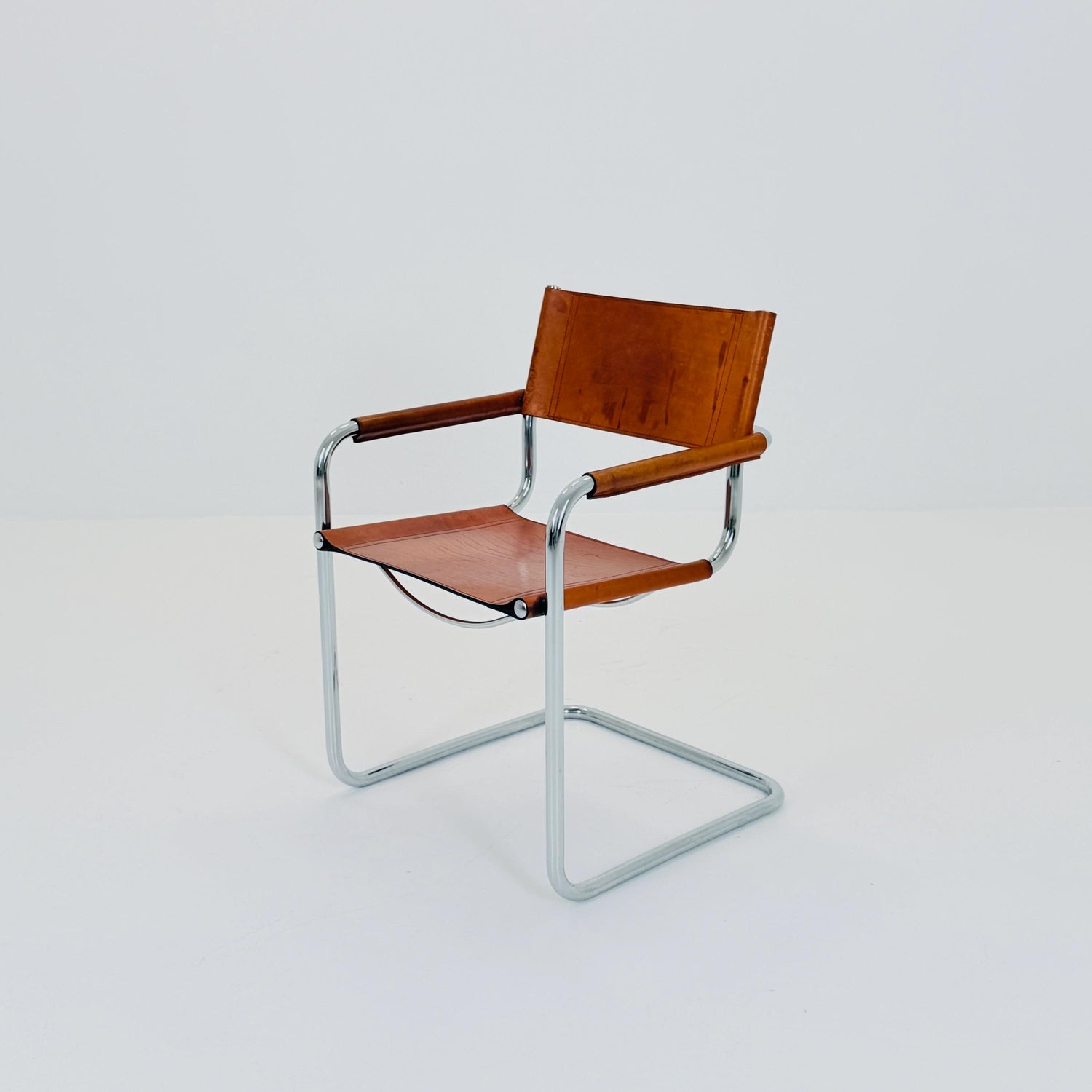 Mid century MG5-B34 cognac leather cantilevered armchair by Mart Stam for Matteo Grassi italy 1980s