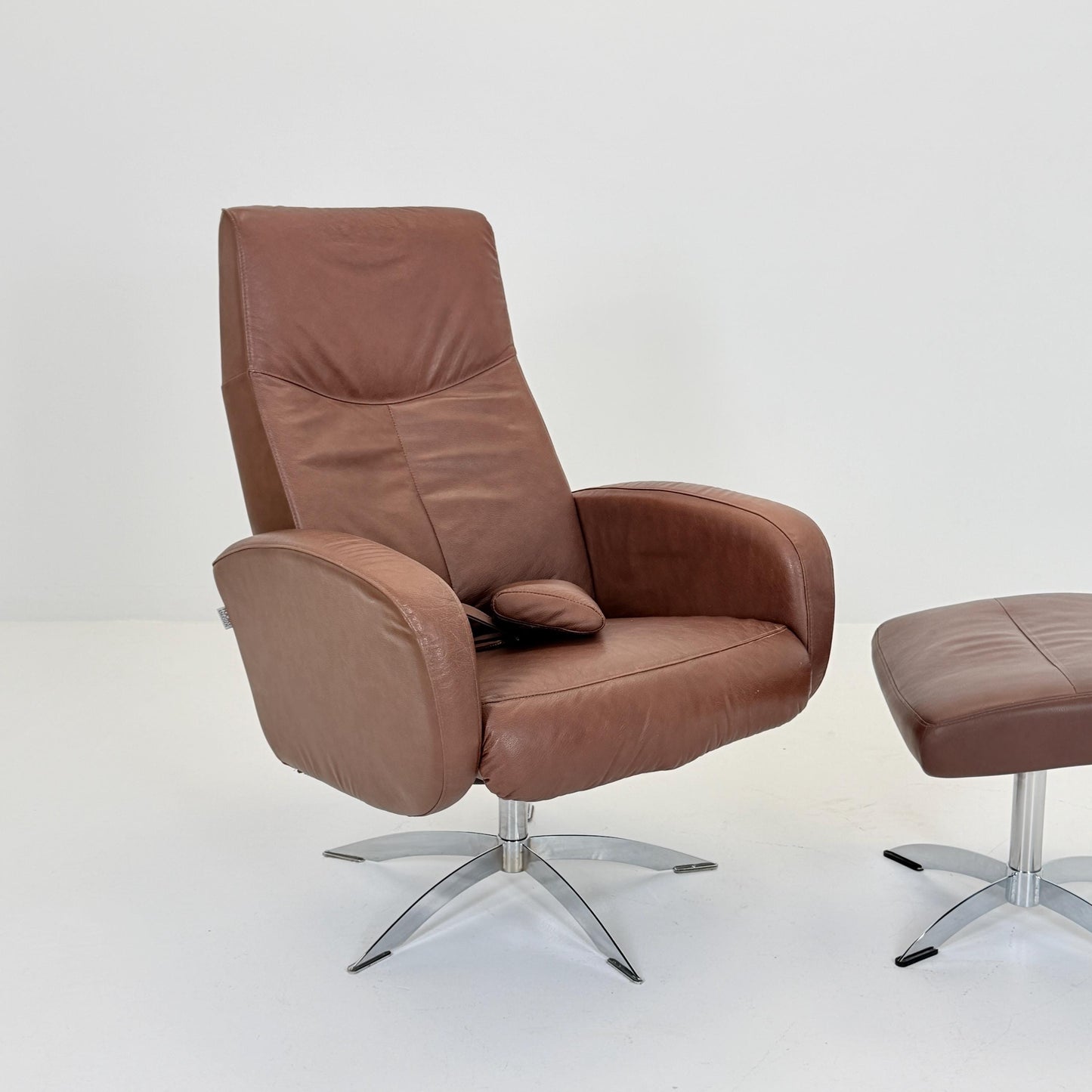 Mid Century Hjort Knudsen Danish Spinning Armchair & Ottoman – Brown Leather Swivel Lounge Chair – Denmark 1990s MCM