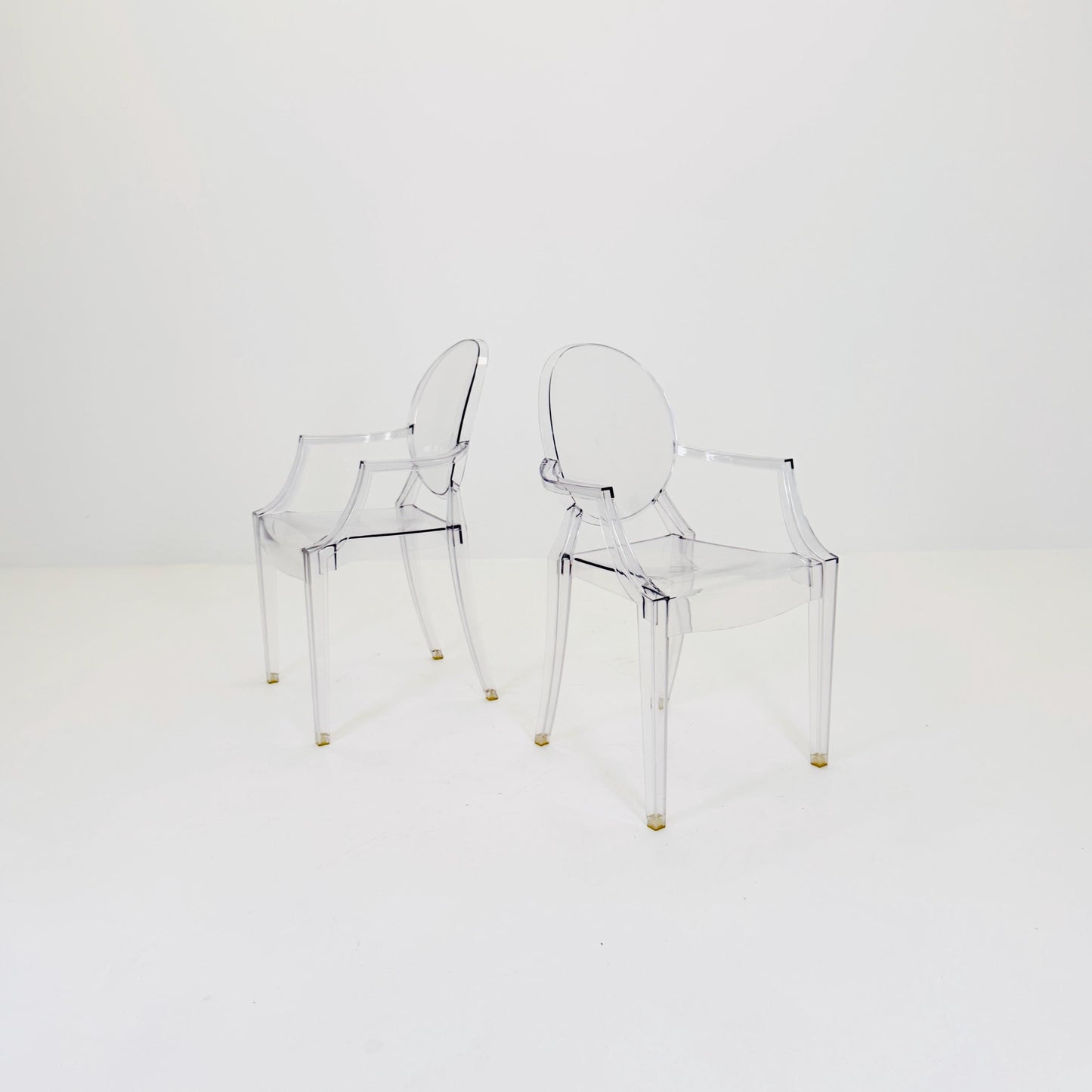 Set of 2 Louis Ghost Armchairs by Philippe Starck for Kartell – Transparent Polycarbonate Chairs, Italy 2000s