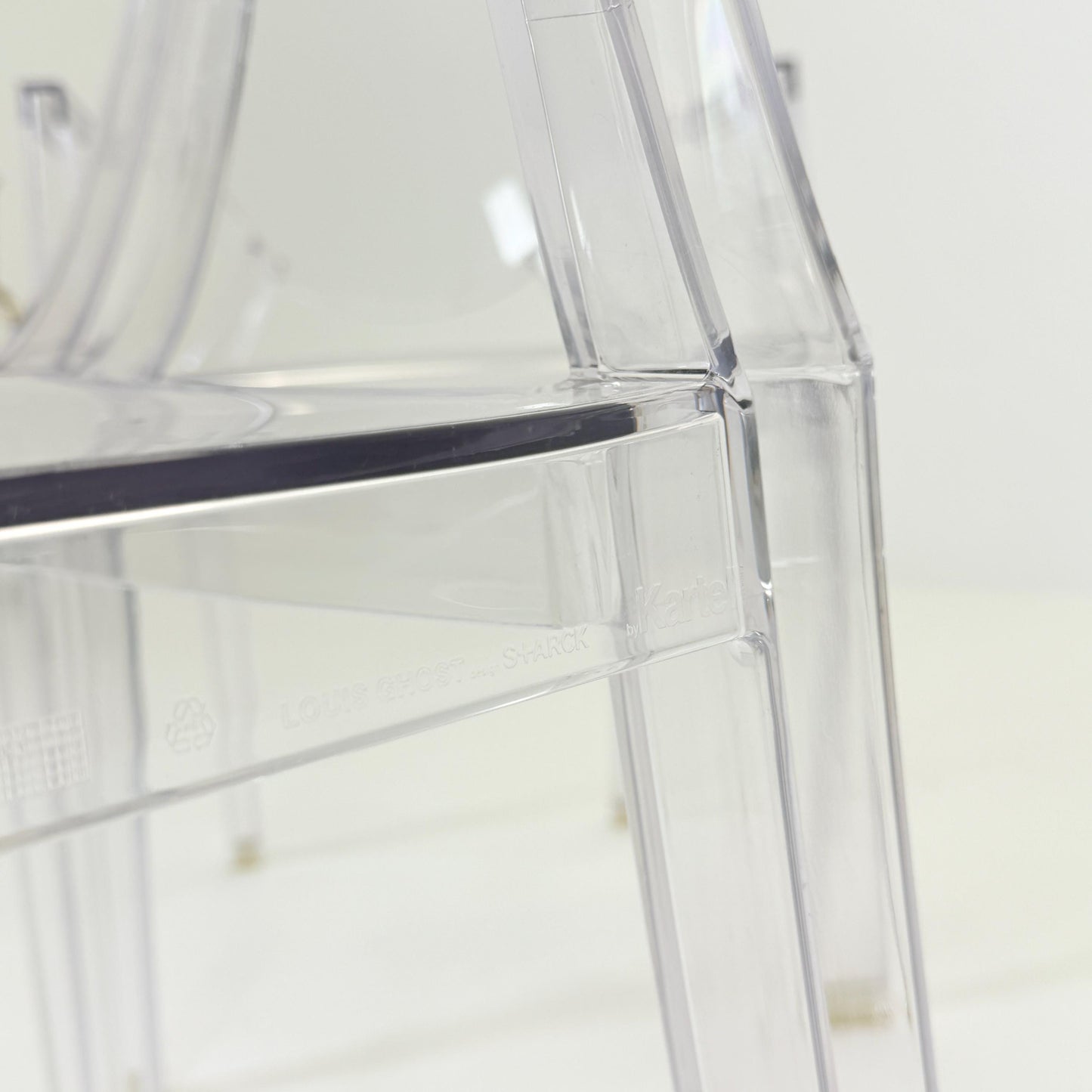 Set of 2 Louis Ghost Armchairs by Philippe Starck for Kartell – Transparent Polycarbonate Chairs, Italy 2000s
